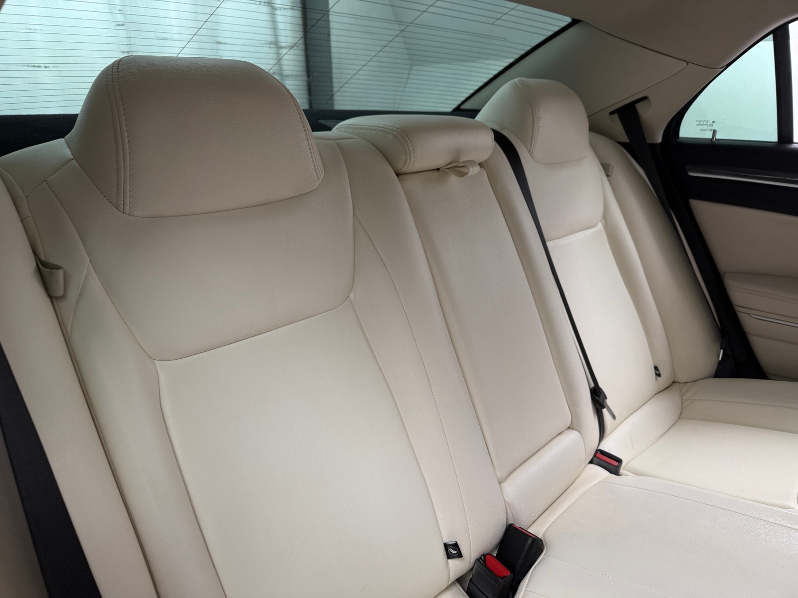 Thumbnail: 2019 Chrysler 300 - 6