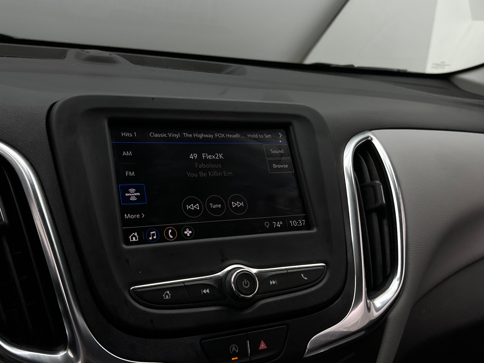 Thumbnail: 2022 Chevrolet Equinox - 4