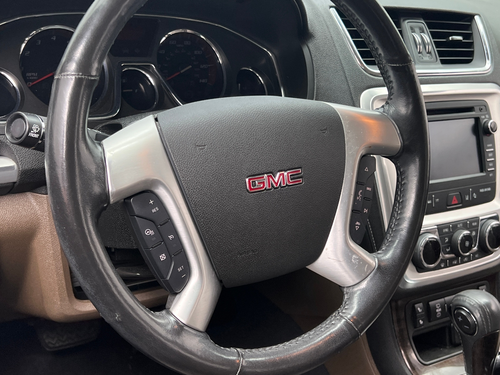 Thumbnail: 2017 GMC Acadia - 4