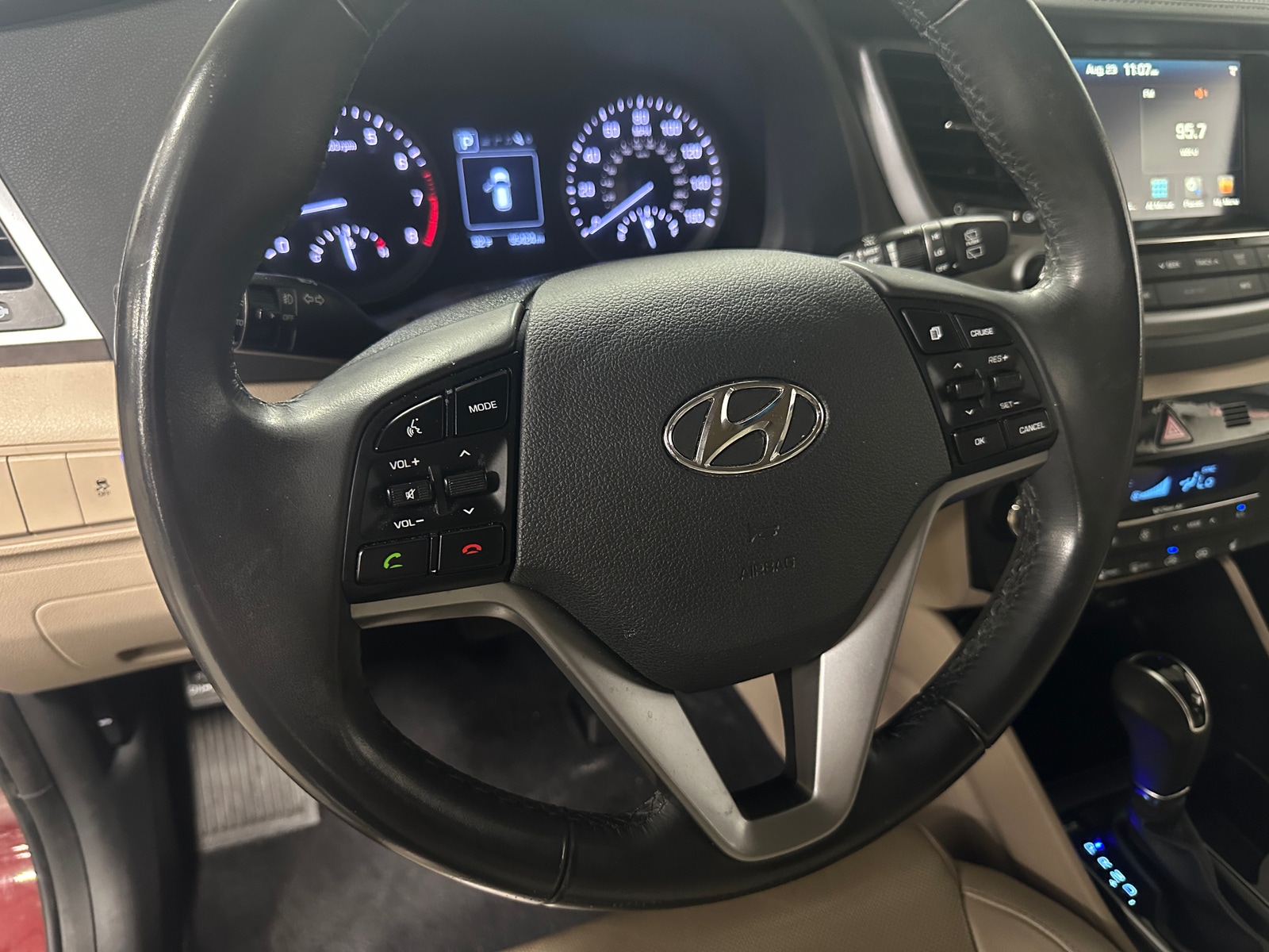 Thumbnail: 2017 Hyundai Tucson - 4