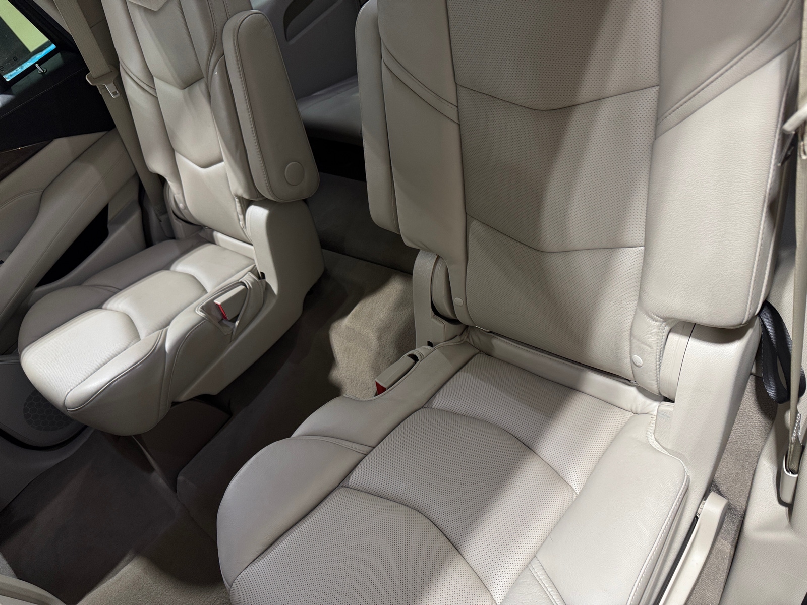 Thumbnail: 2019 Cadillac Escalade - 5