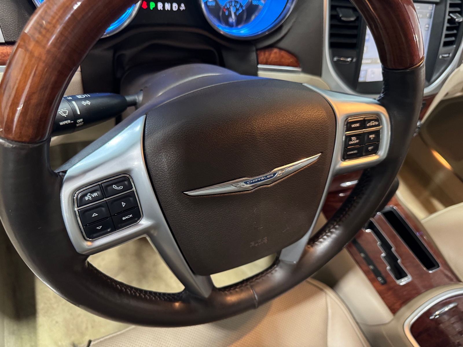 Thumbnail: 2011 Chrysler 300 - 4