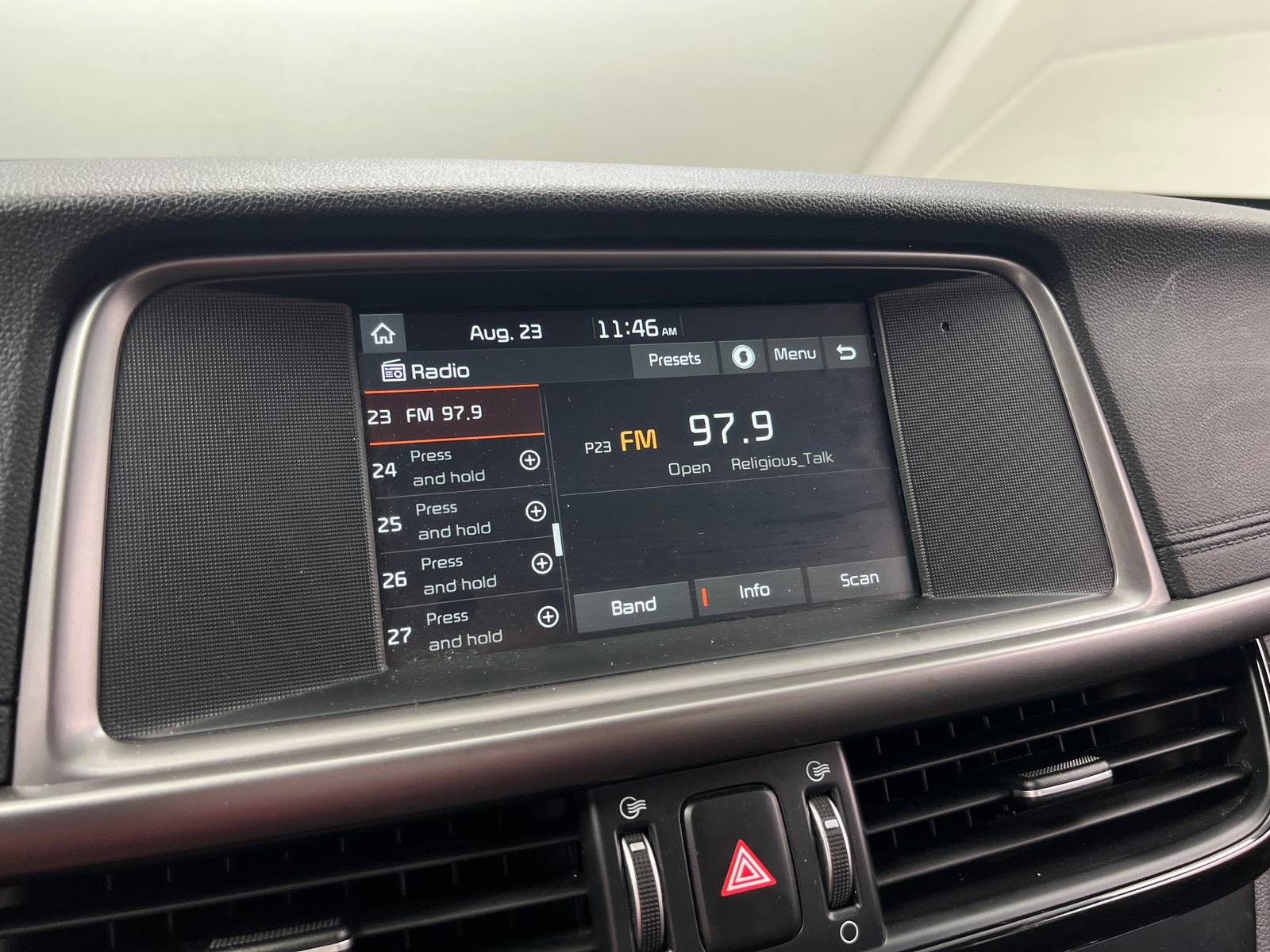 Thumbnail: 2018 Kia Optima - 4