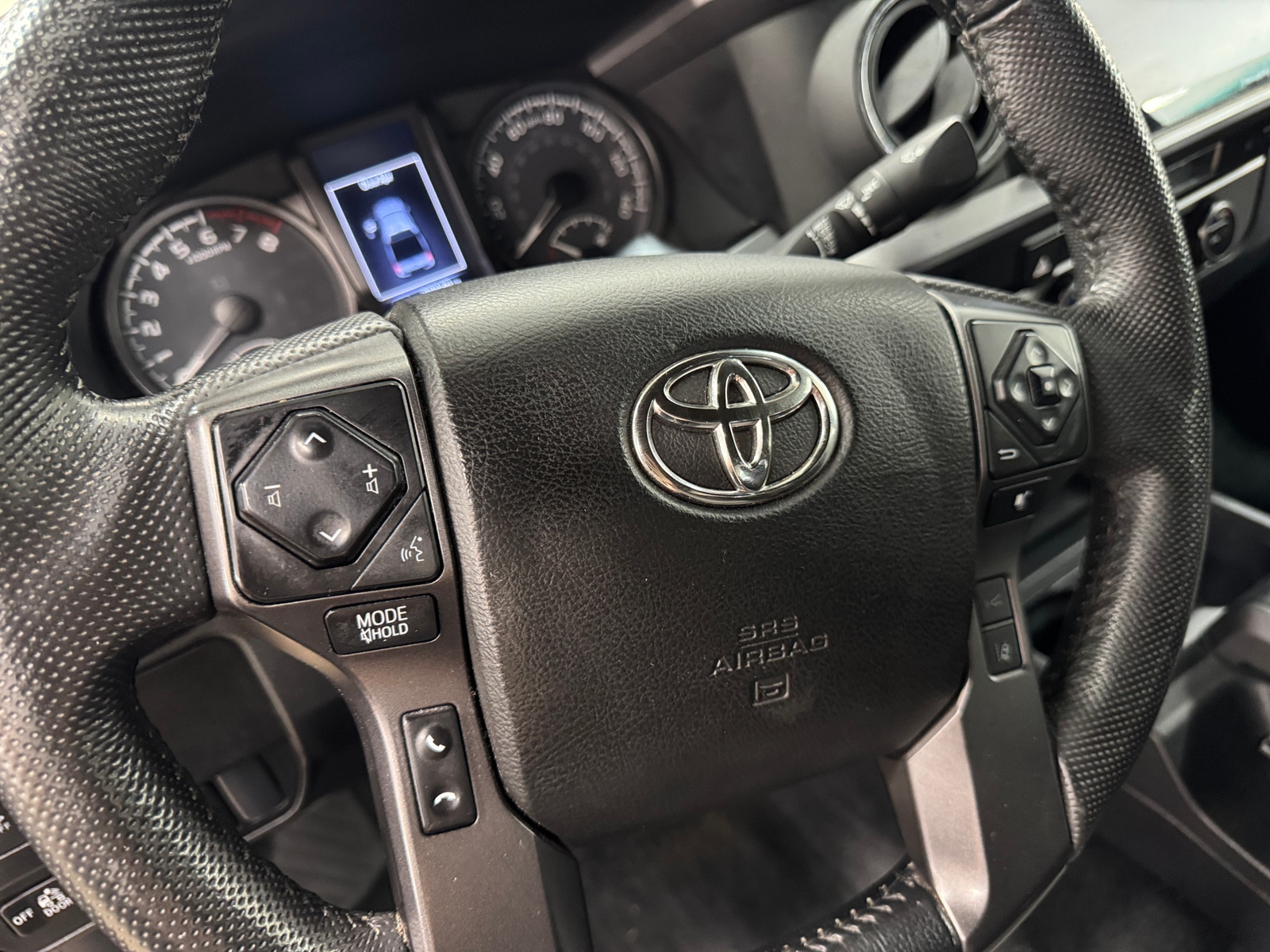 Thumbnail: 2022 Toyota Tacoma - 5