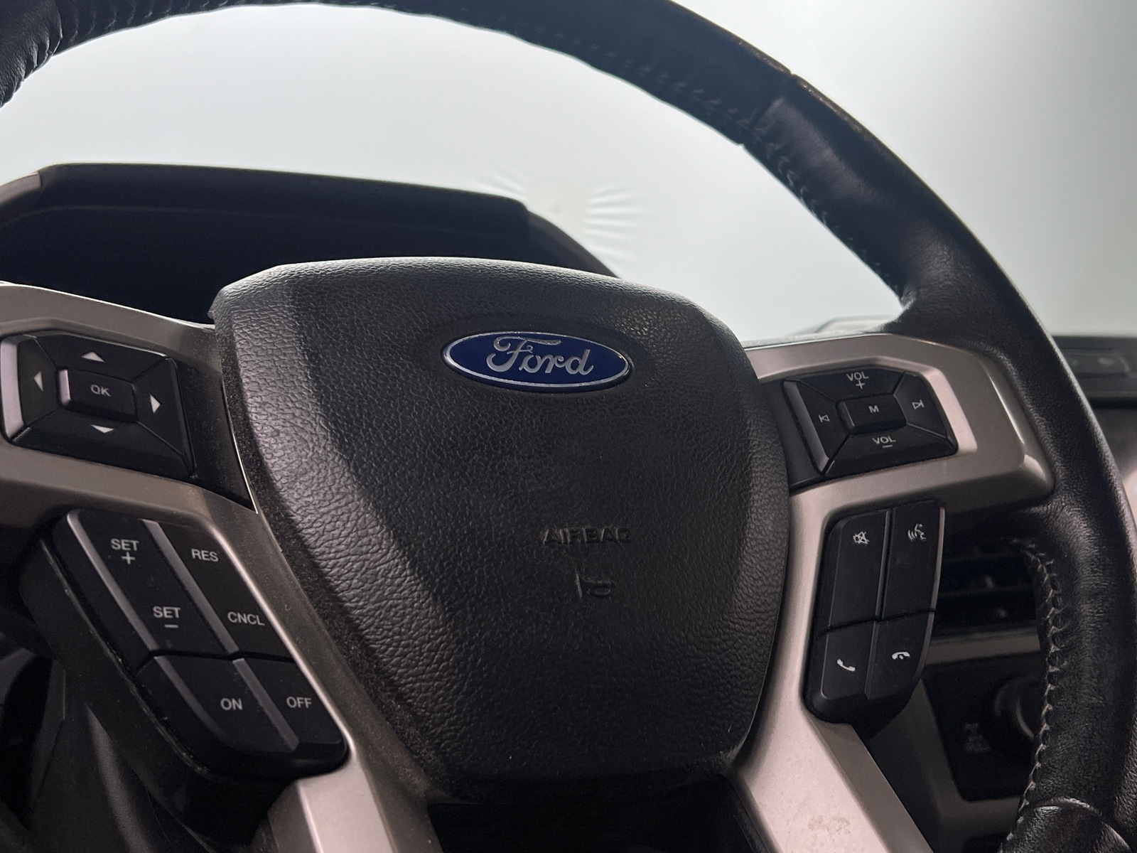 Thumbnail: 2018 Ford Econoline - 4