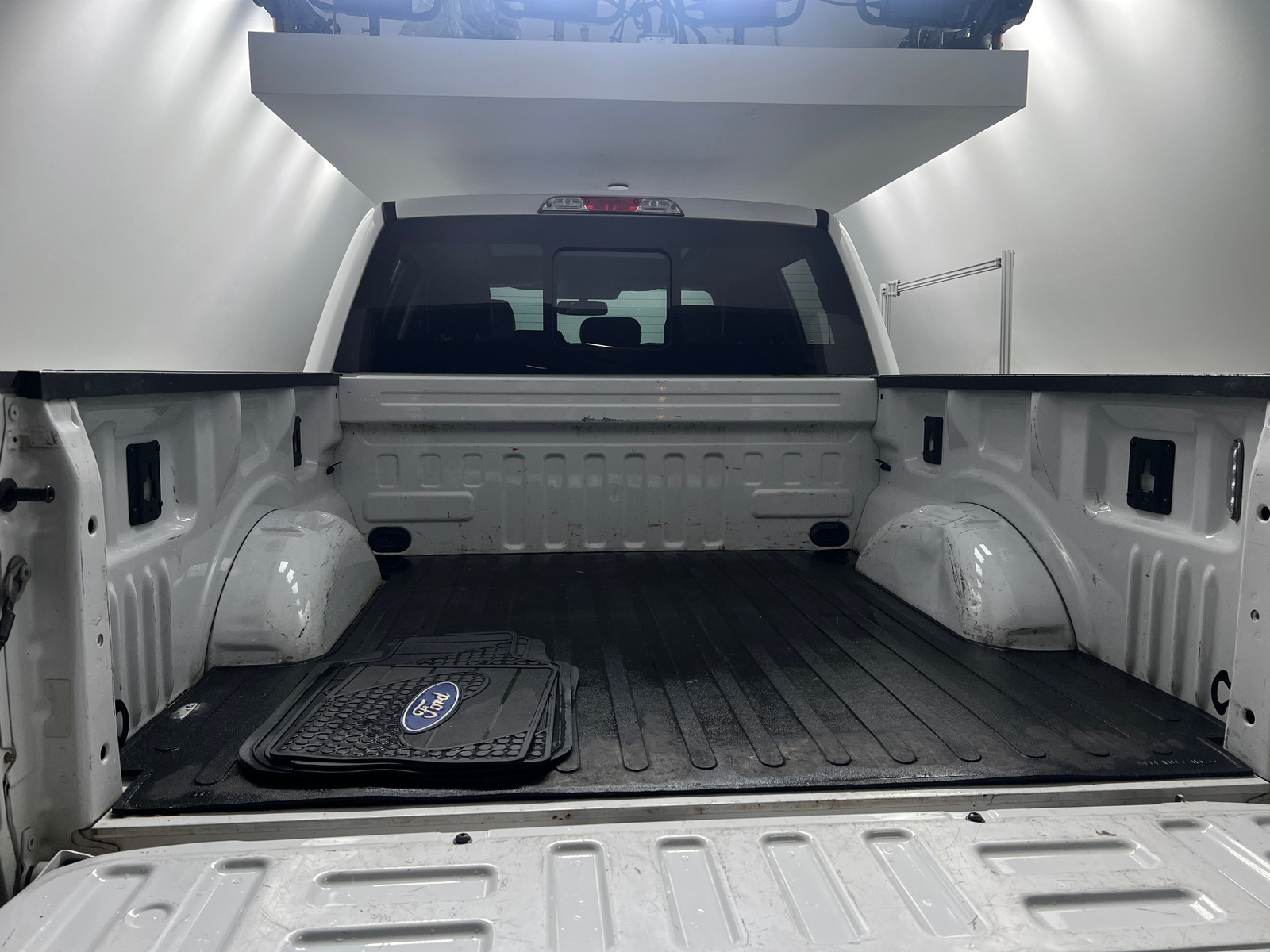 Thumbnail: 2018 Ford Econoline - 6
