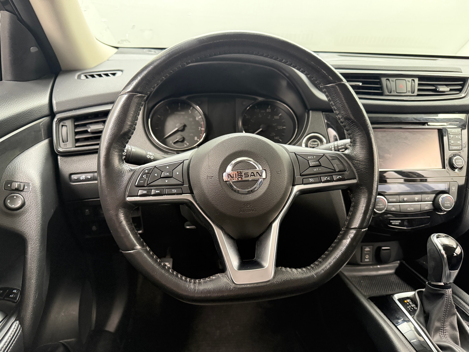 Thumbnail: 2017 Nissan Rogue - 5