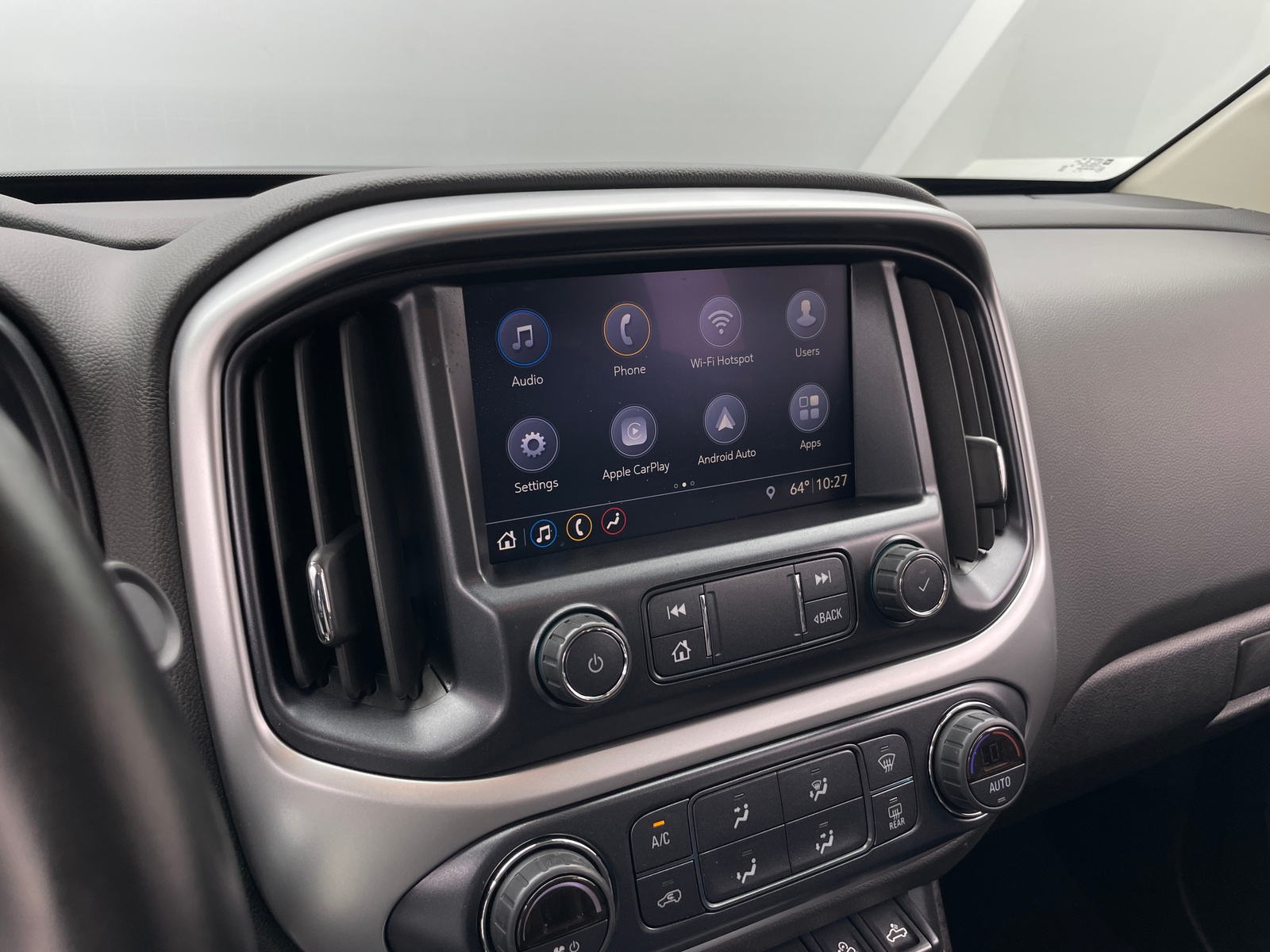 Thumbnail: 2019 Chevrolet Colorado - 3