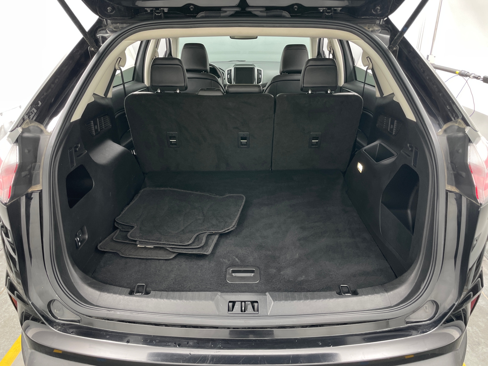 Thumbnail: 2024 Ford Edge - 6