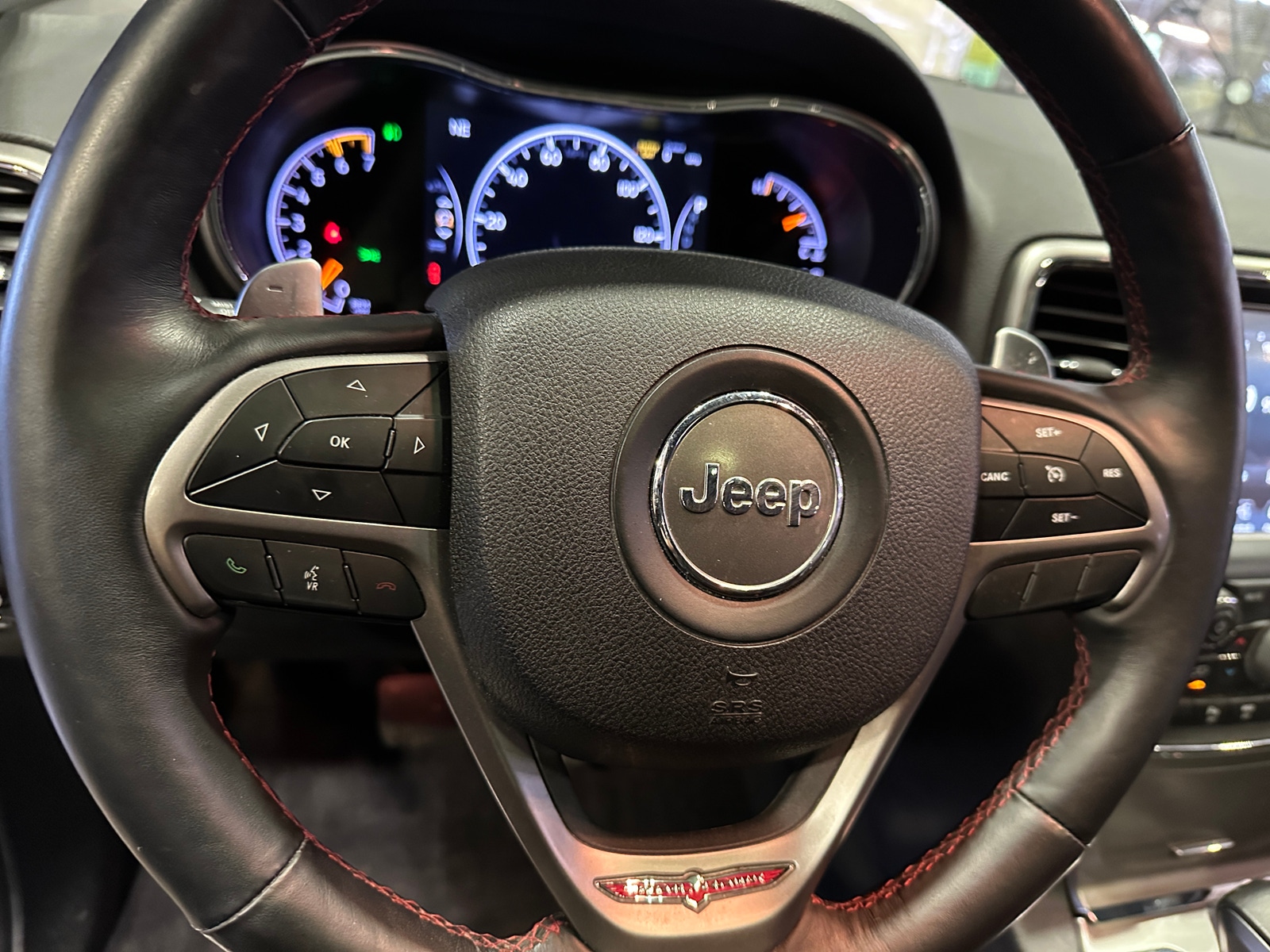 Thumbnail: 2018 Jeep Grand Cherokee - 4