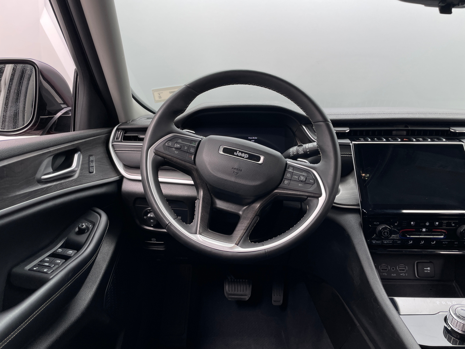 Thumbnail: 2023 Jeep Grand Cherokee L - 4