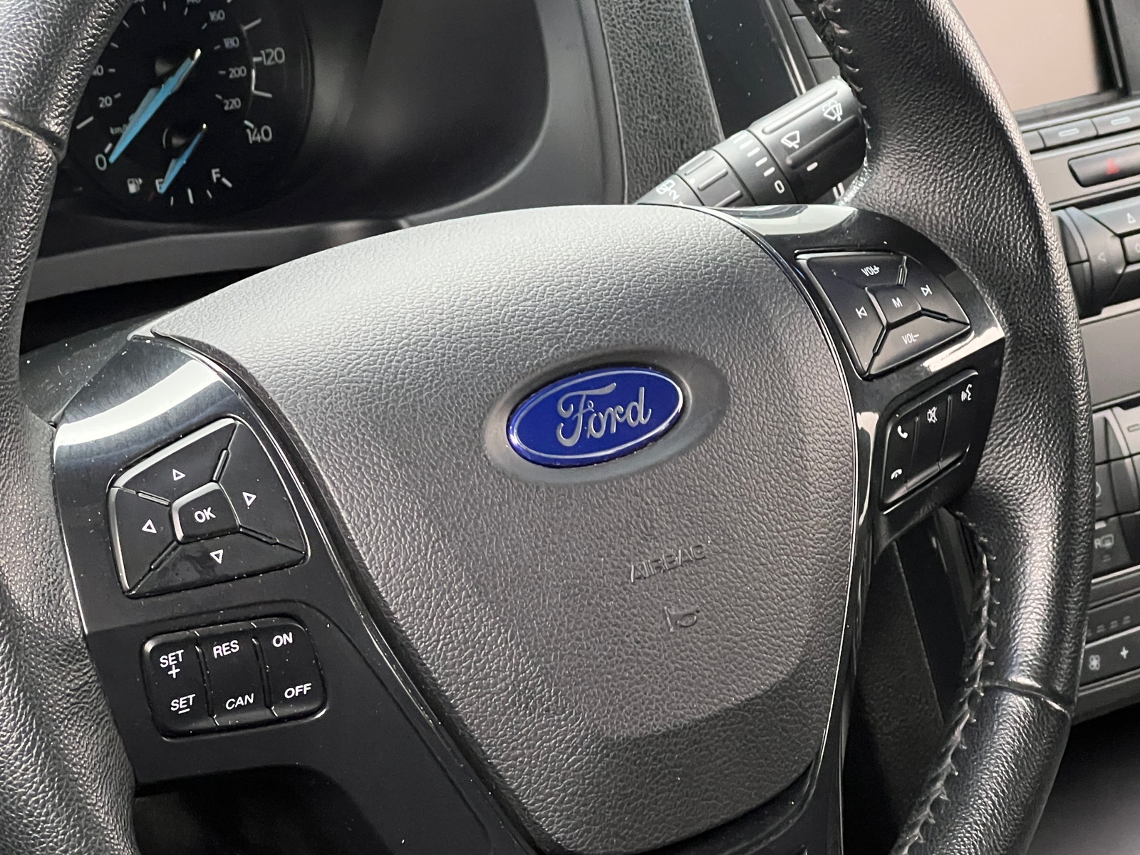 Thumbnail: 2018 Ford Explorer - 5