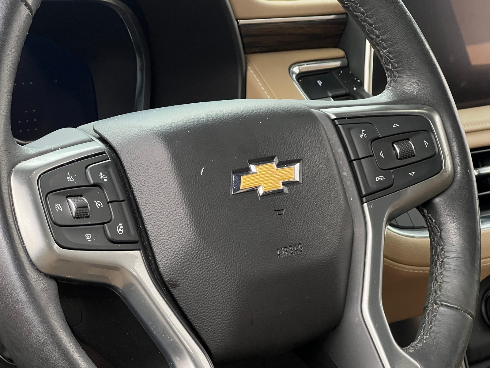 Thumbnail: 2023 Chevrolet Suburban - 4