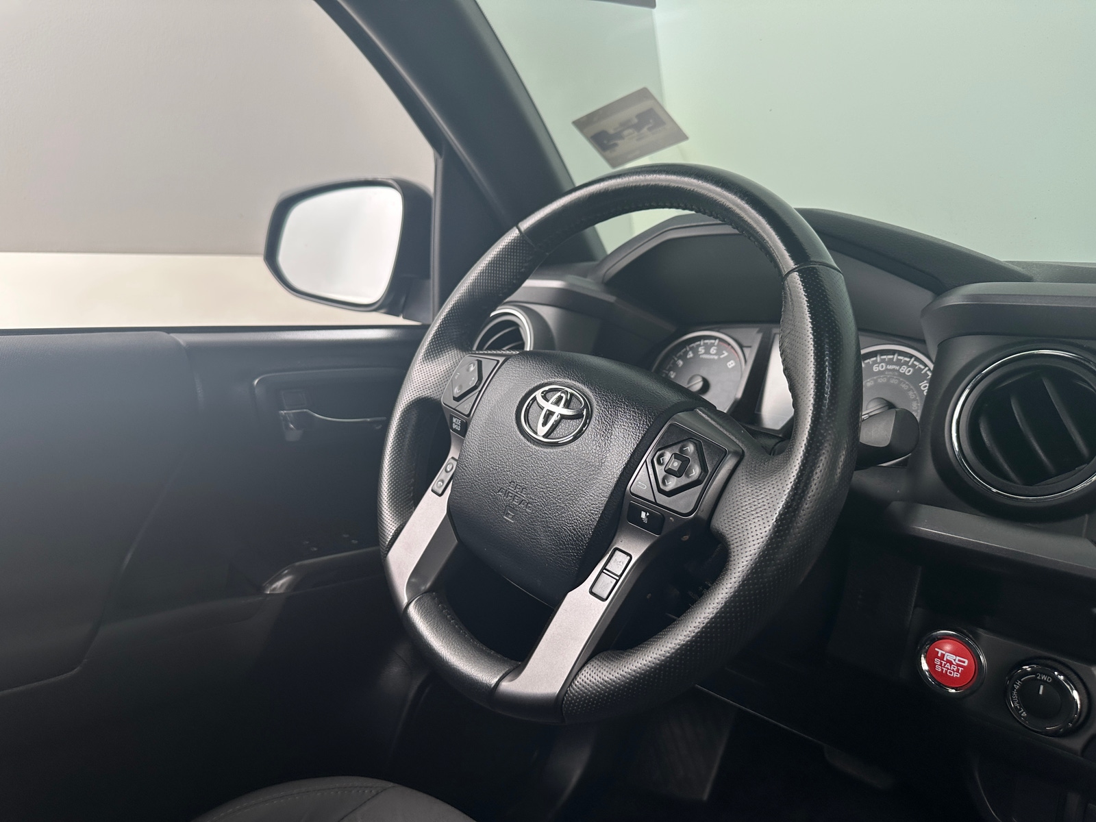 Thumbnail: 2019 Toyota Tacoma - 5