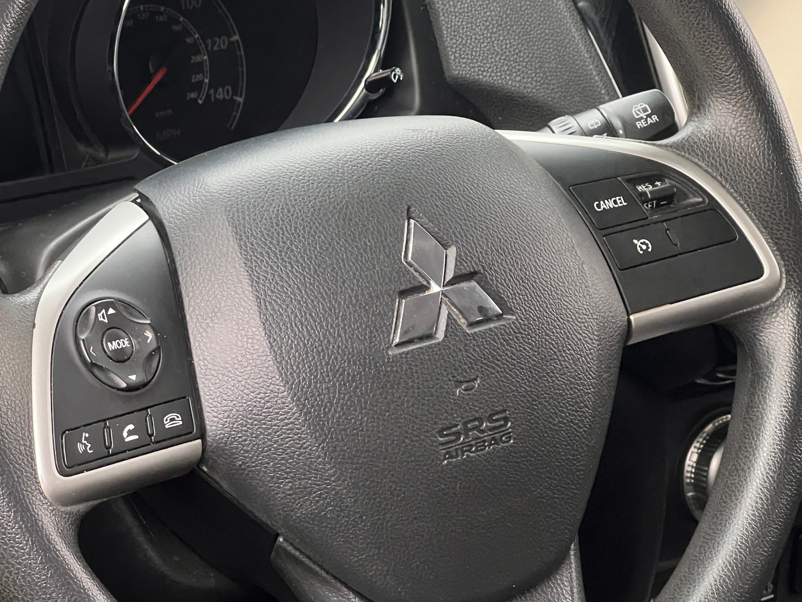 Thumbnail: 2020 Mitsubishi Outlander Sport - 5