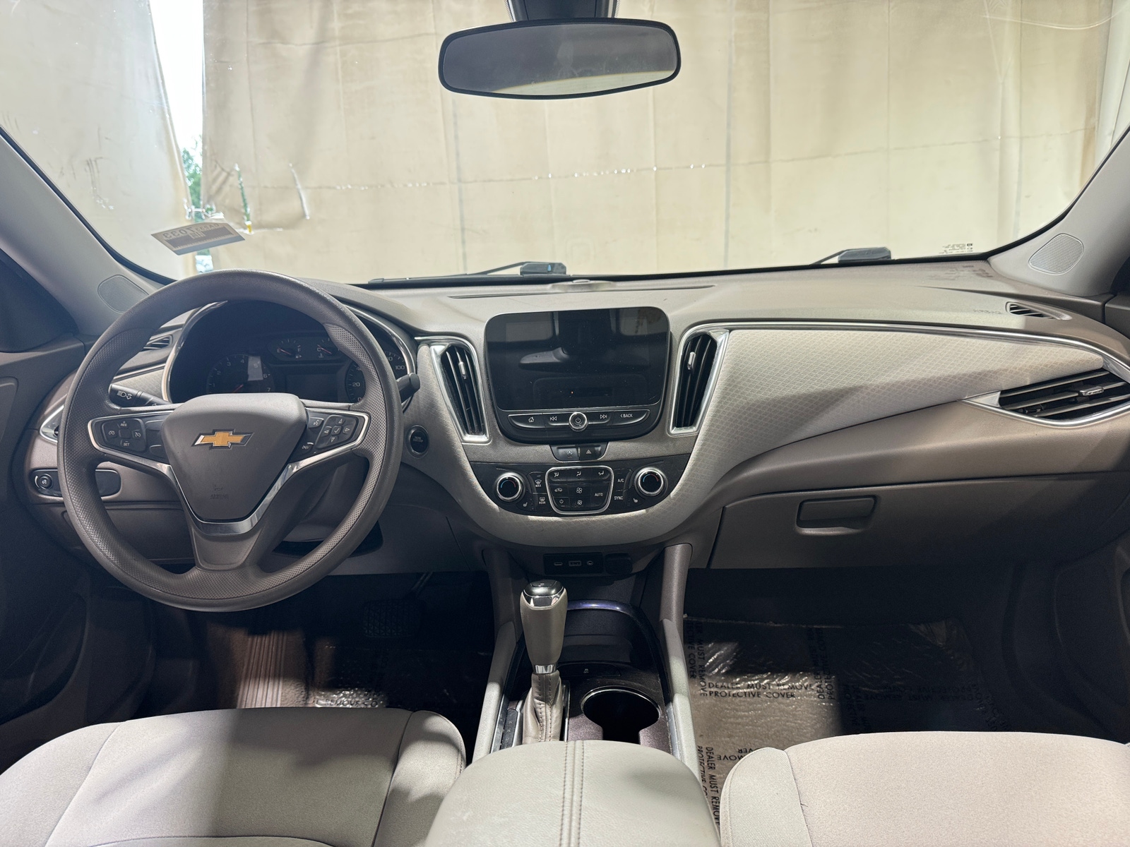 Thumbnail: 2020 Chevrolet Malibu - 3
