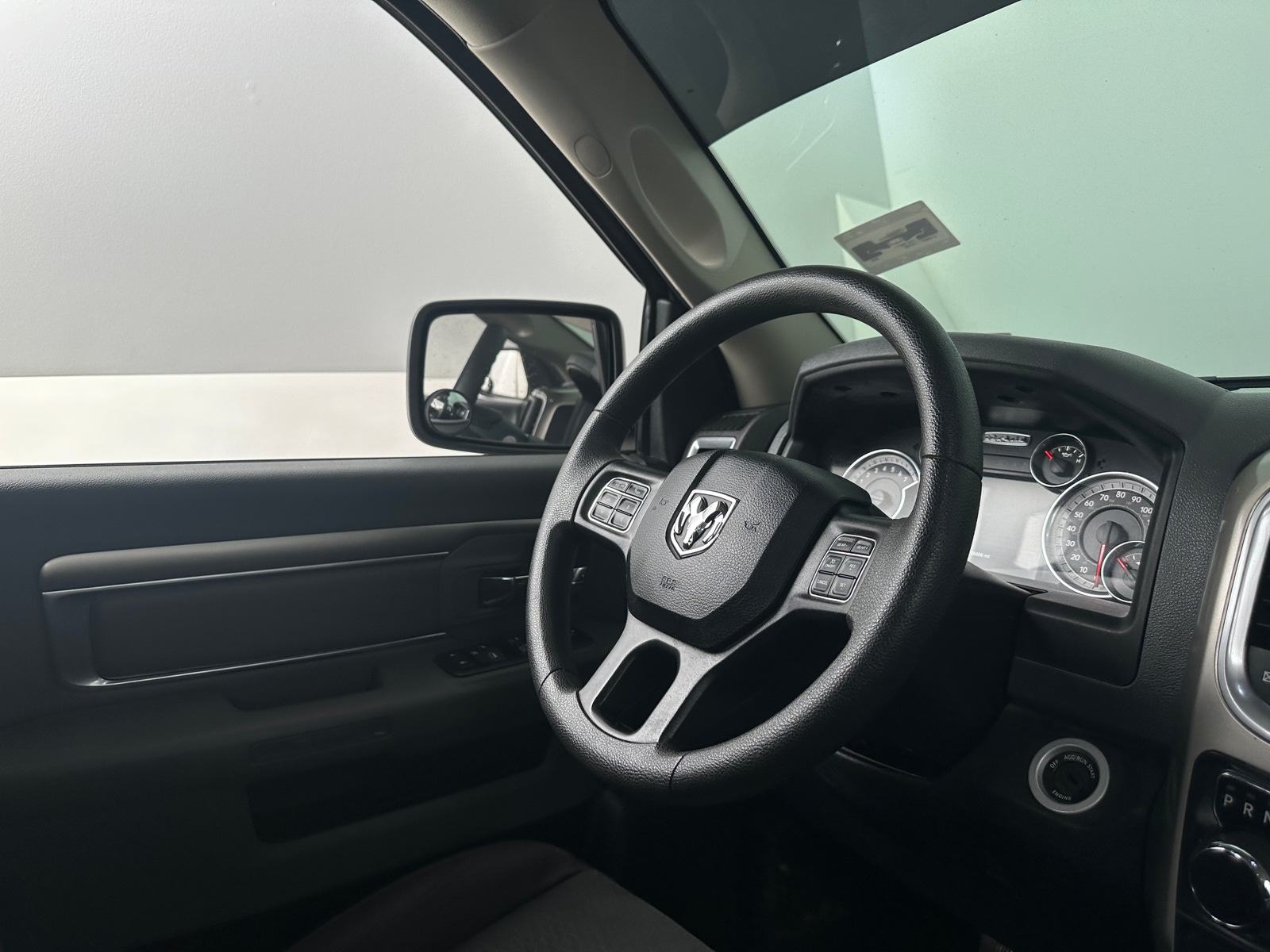 Thumbnail: 2019 RAM 1500 Classic - 5