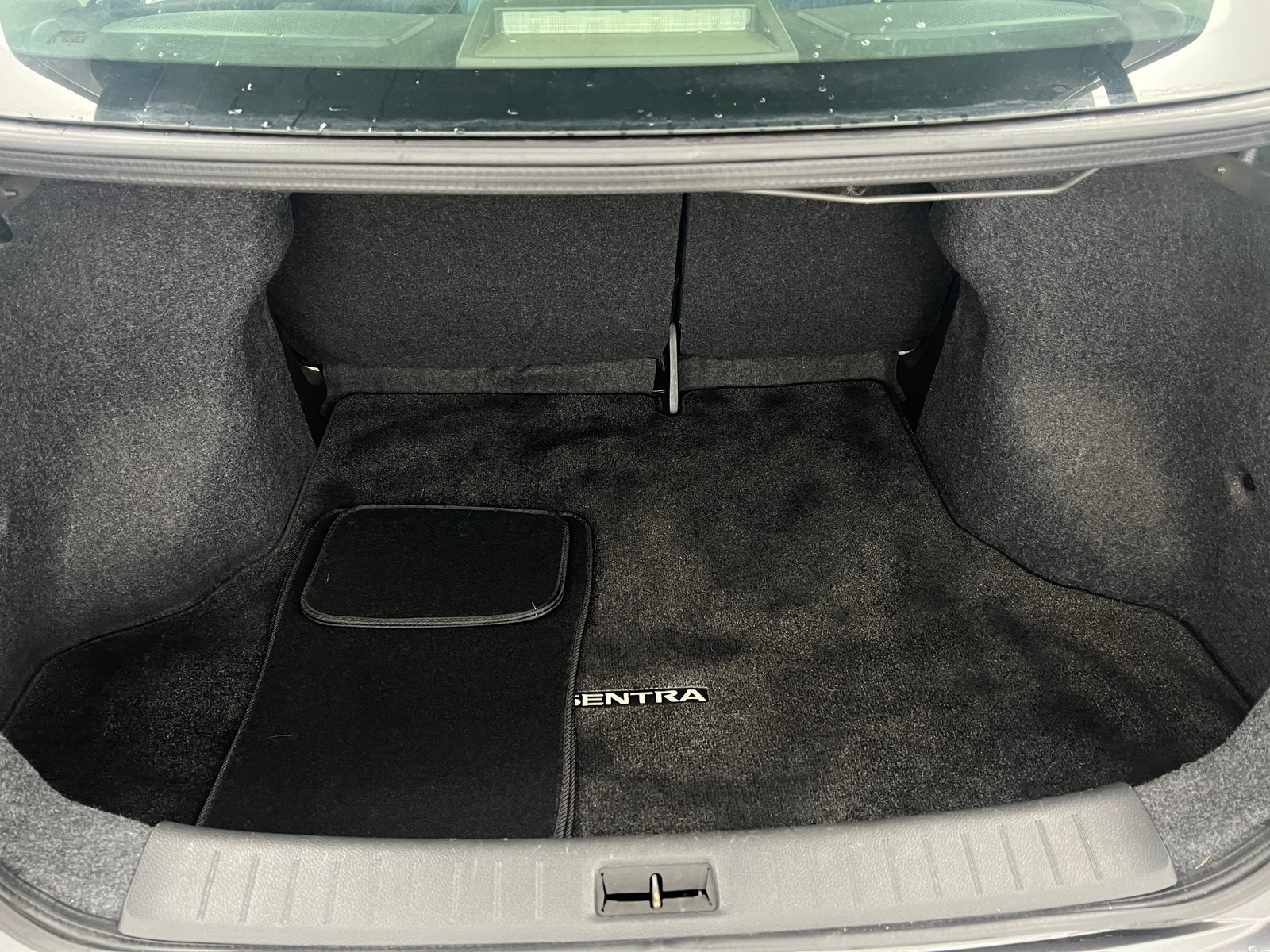 Thumbnail: 2019 Nissan Sentra - 7