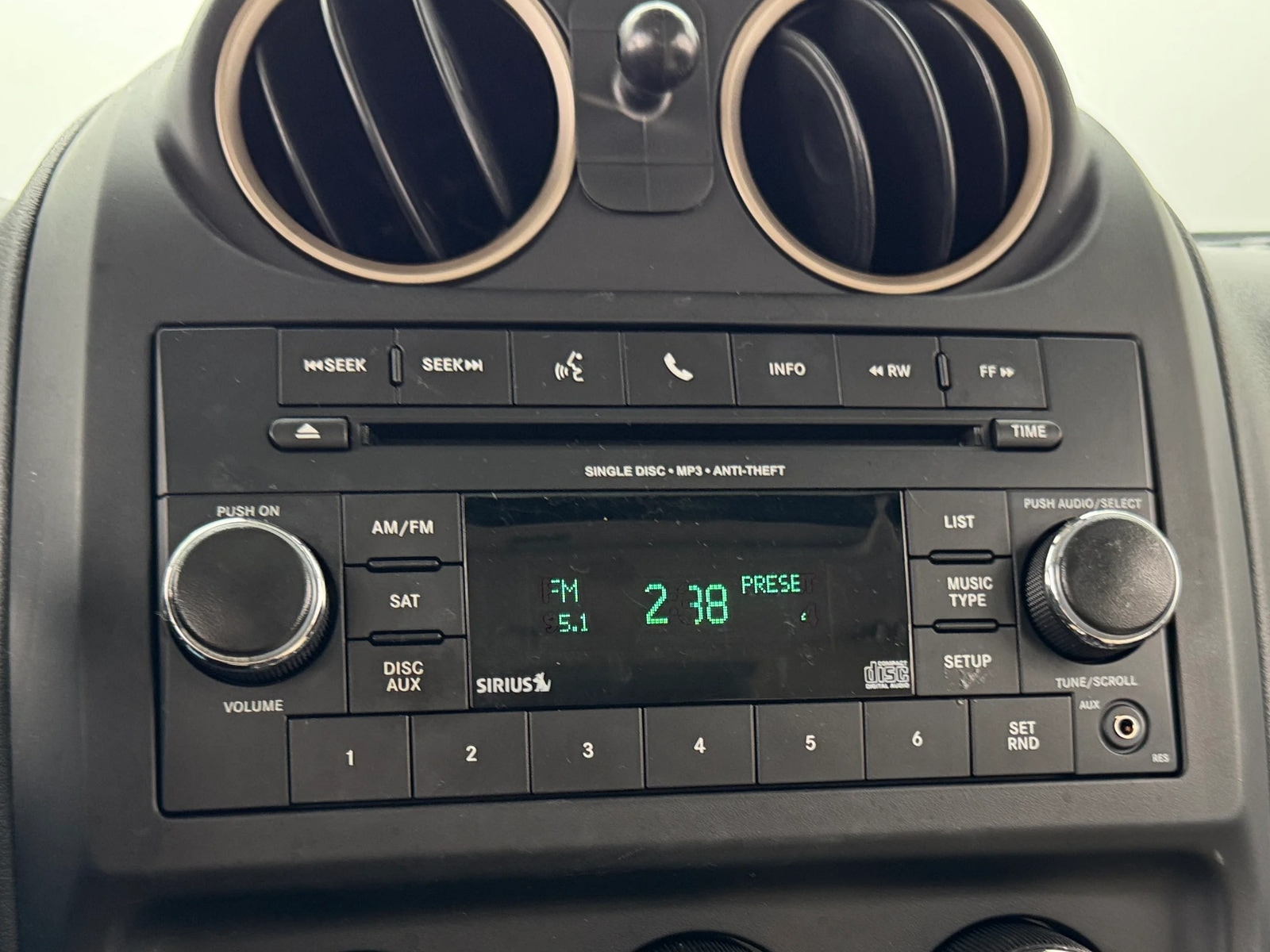 Thumbnail: 2017 Jeep Patriot - 4