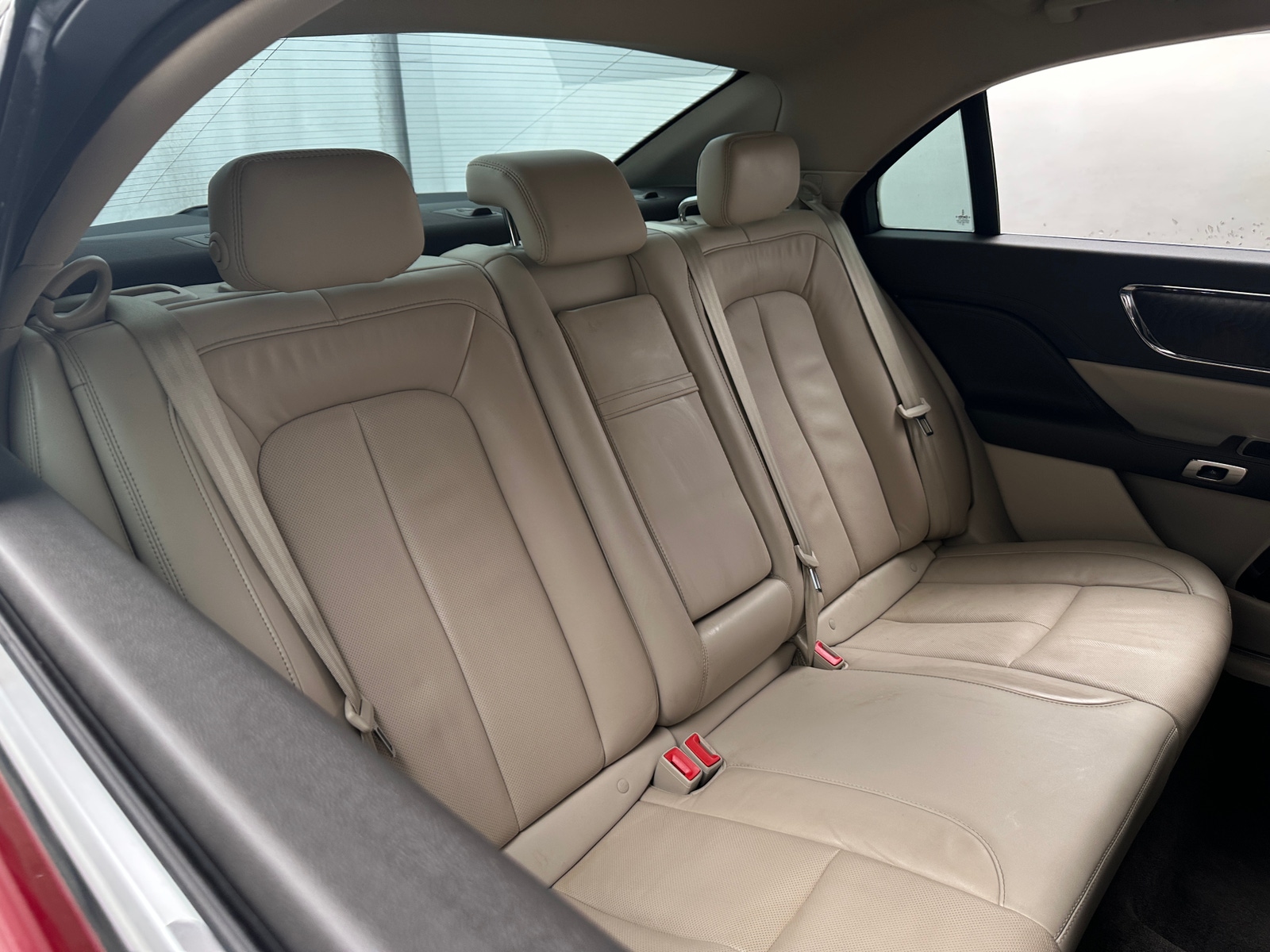 Thumbnail: 2018 Lincoln Continental - 5