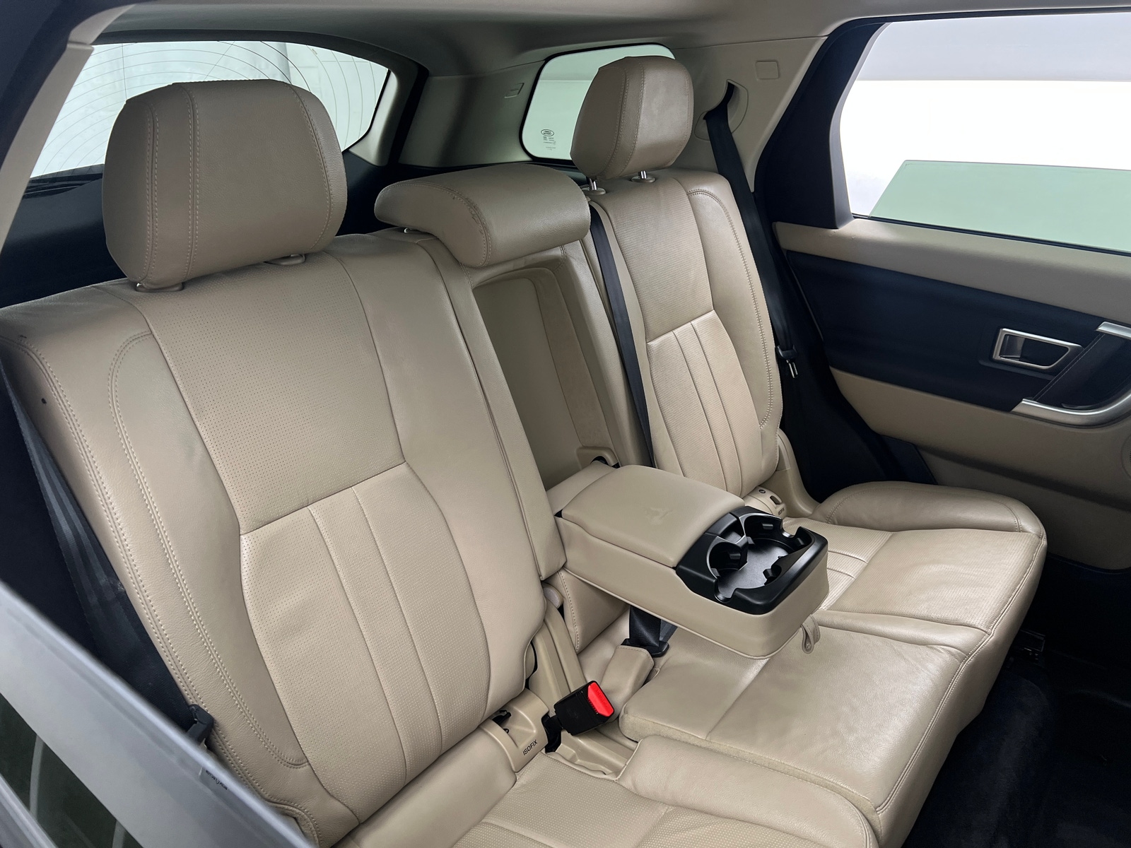 Thumbnail: 2018 Land Rover Discovery Sport - 5