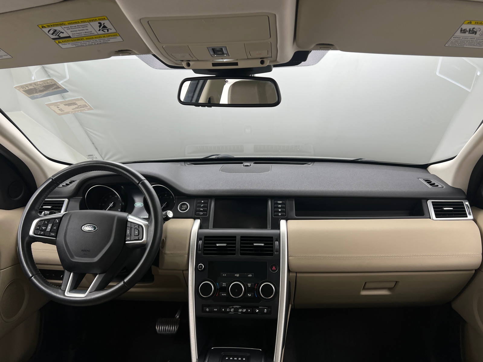 Thumbnail: 2018 Land Rover Discovery Sport - 2