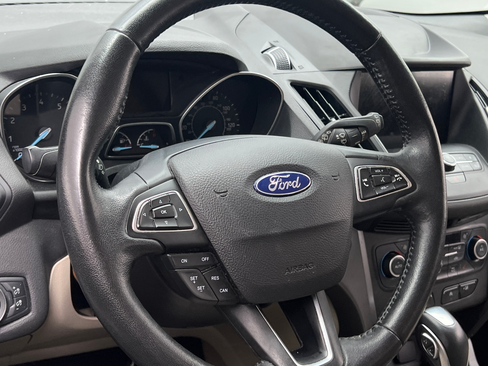 Thumbnail: 2019 Ford Escape - 4
