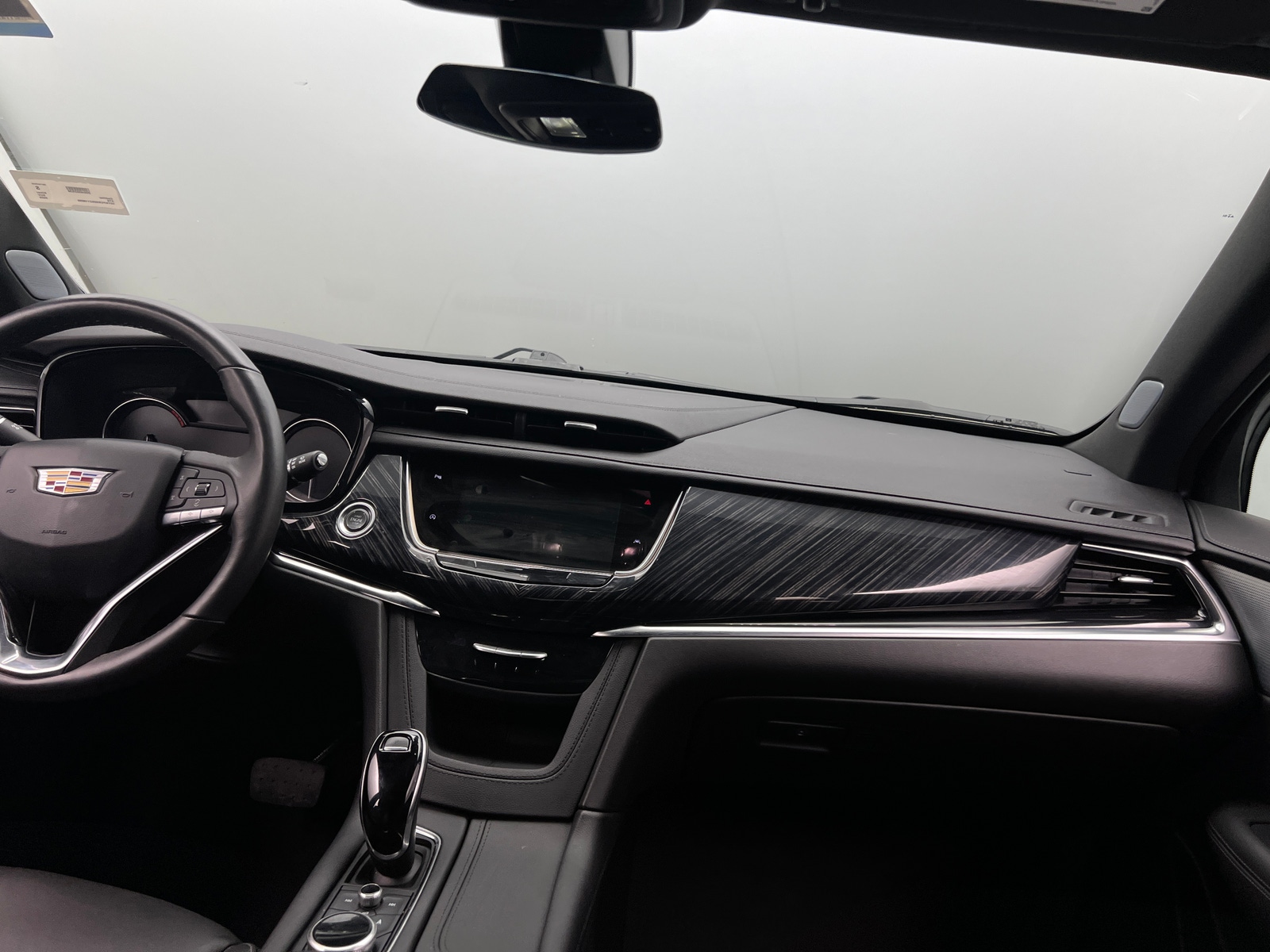 Thumbnail: 2025 Cadillac XT6 - 2