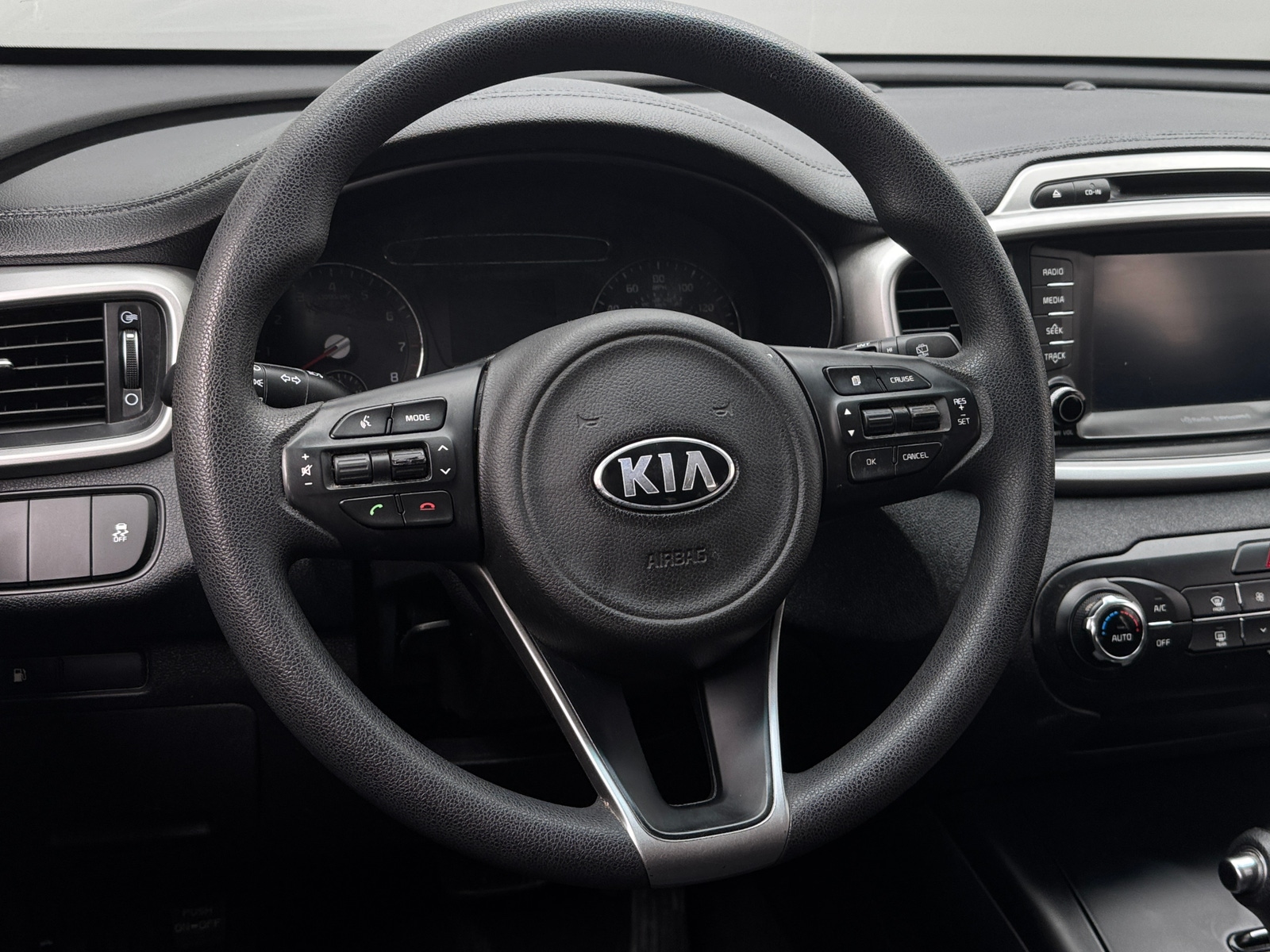 Thumbnail: 2018 Kia Sorento - 5