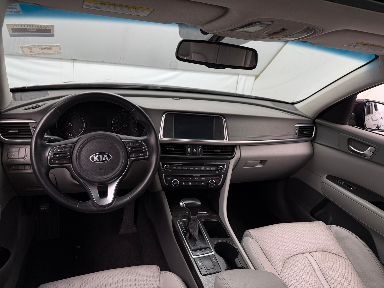 Thumbnail: 2016 Kia Optima - 2