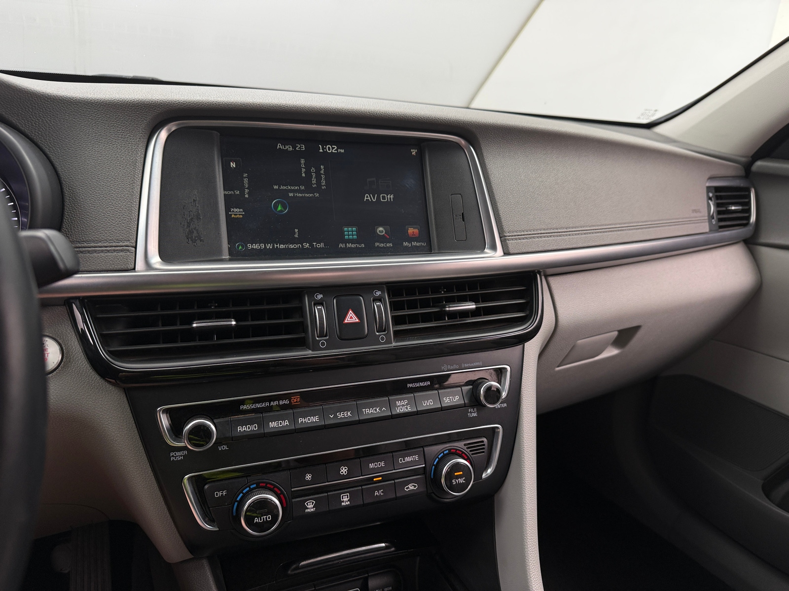 Thumbnail: 2016 Kia Optima - 3