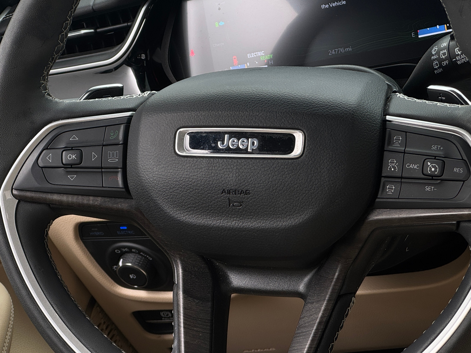 Thumbnail: 2022 Jeep Grand Cherokee - 4