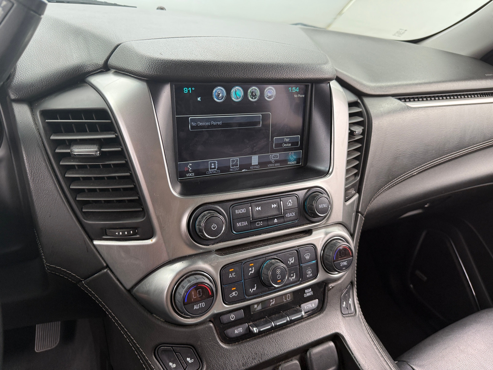 Thumbnail: 2019 Chevrolet Suburban - 3