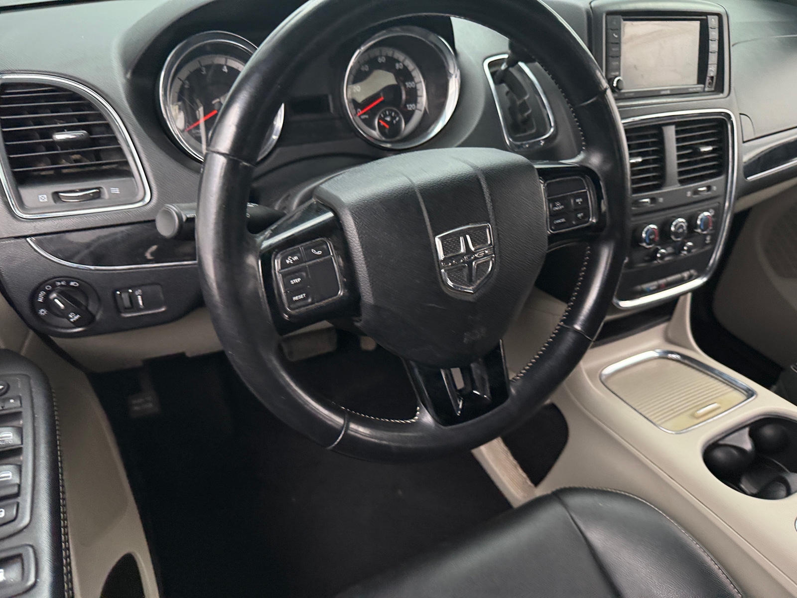 Thumbnail: 2019 Dodge Grand Caravan - 4