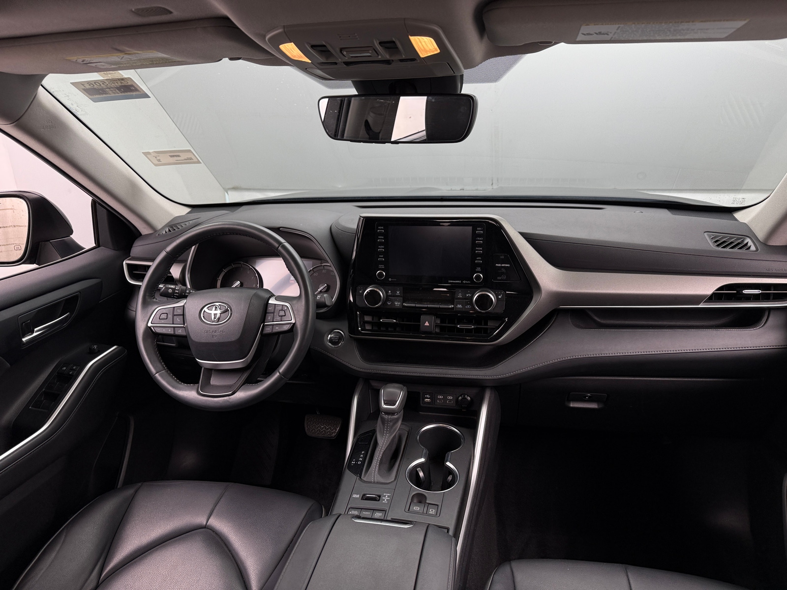Thumbnail: 2022 Toyota Highlander - 2