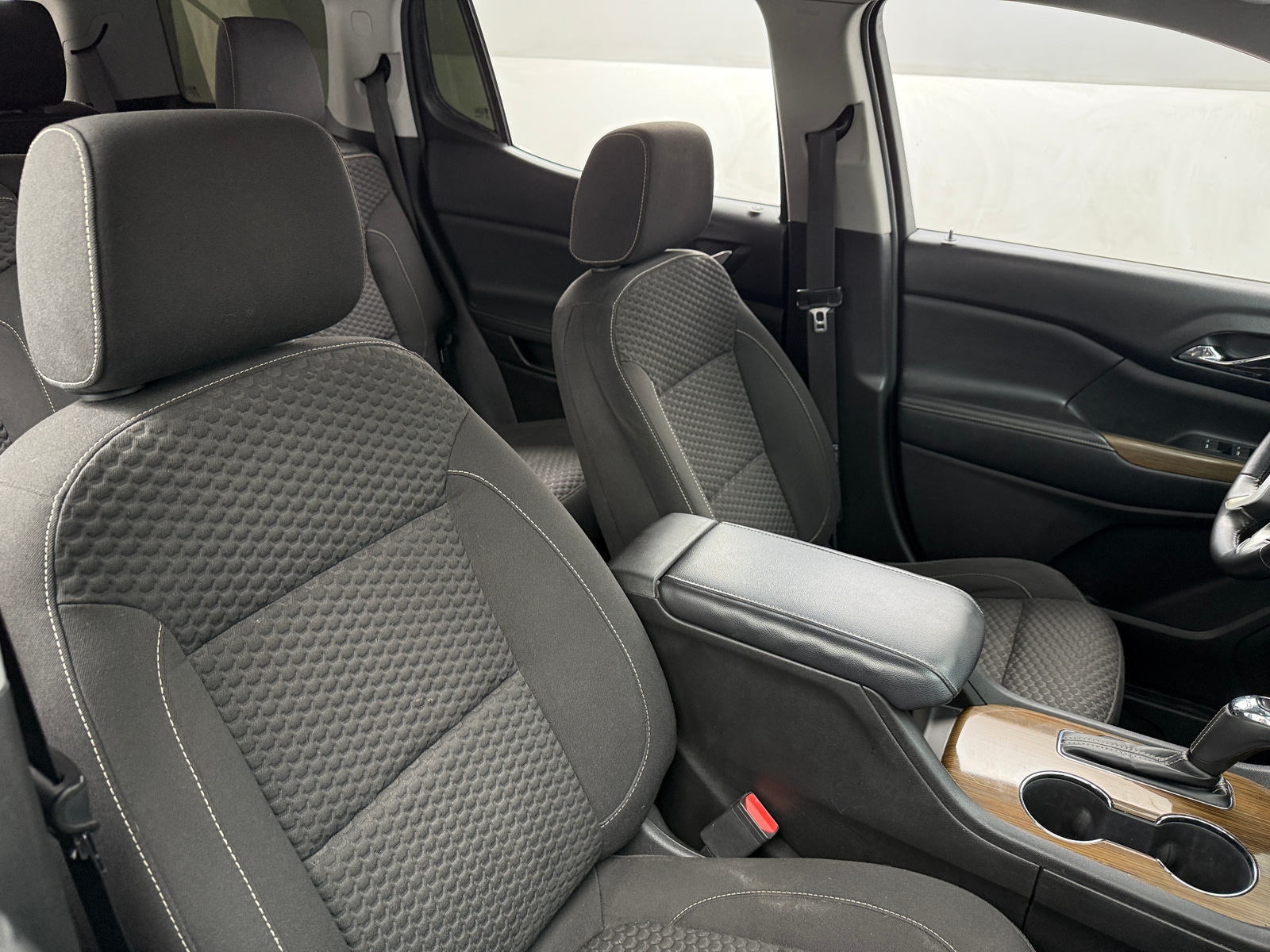 Thumbnail: 2017 GMC Acadia - 2