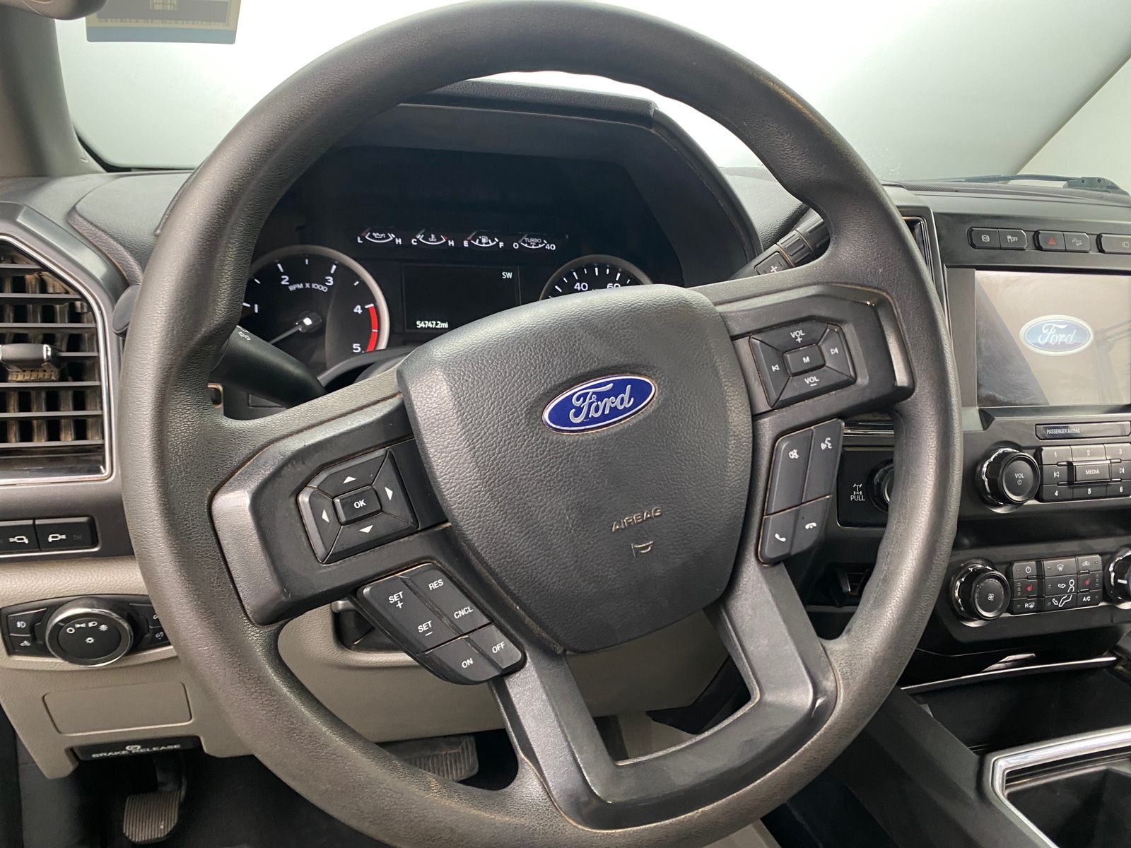 Thumbnail: 2022 Ford Econoline - 5