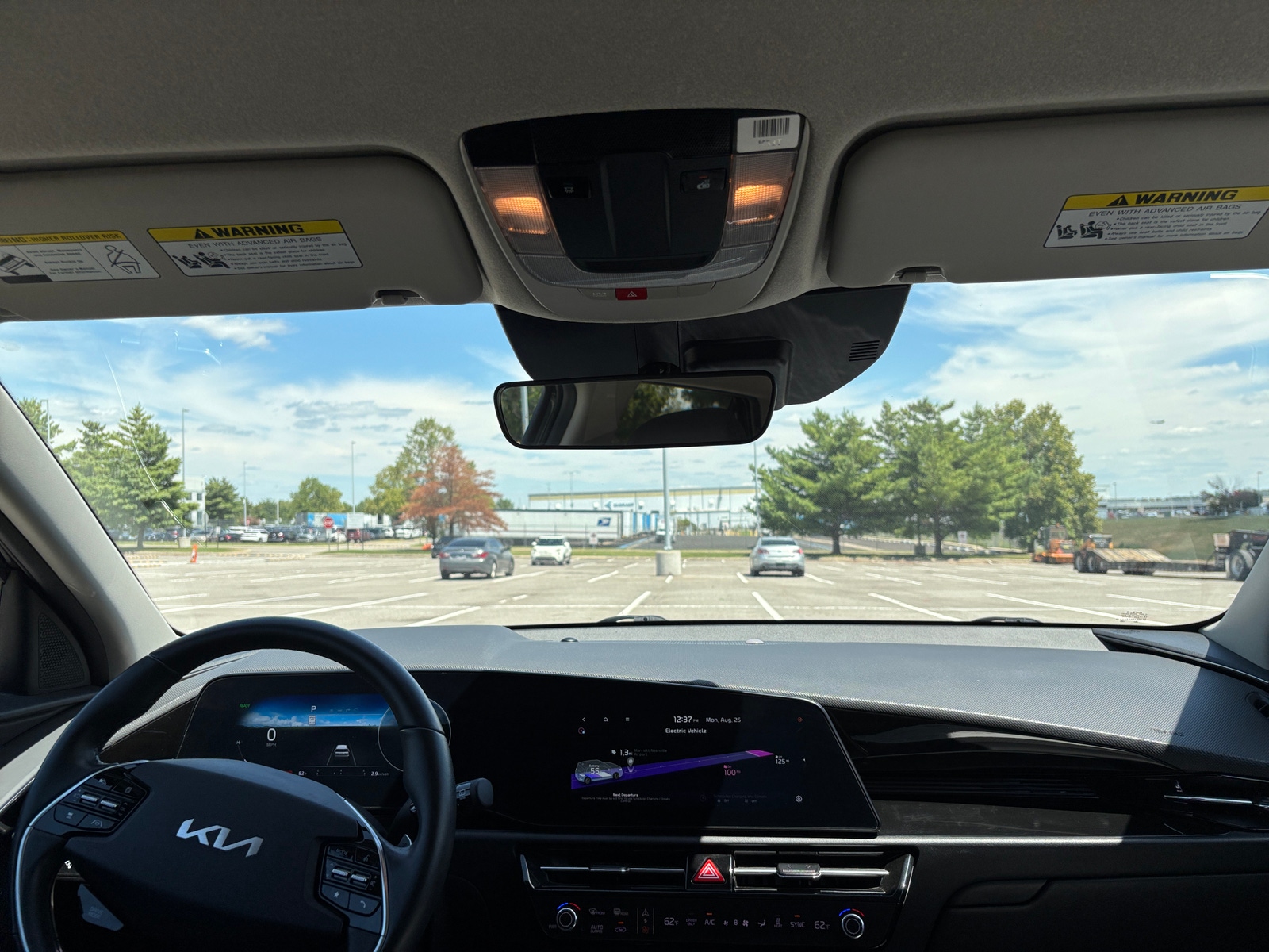 Thumbnail: 2023 Kia Niro - 3