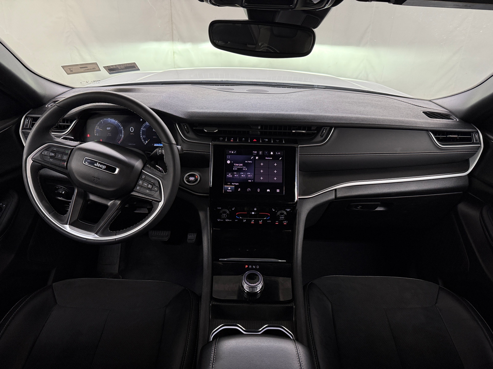 Thumbnail: 2024 Jeep Grand Cherokee L - 2