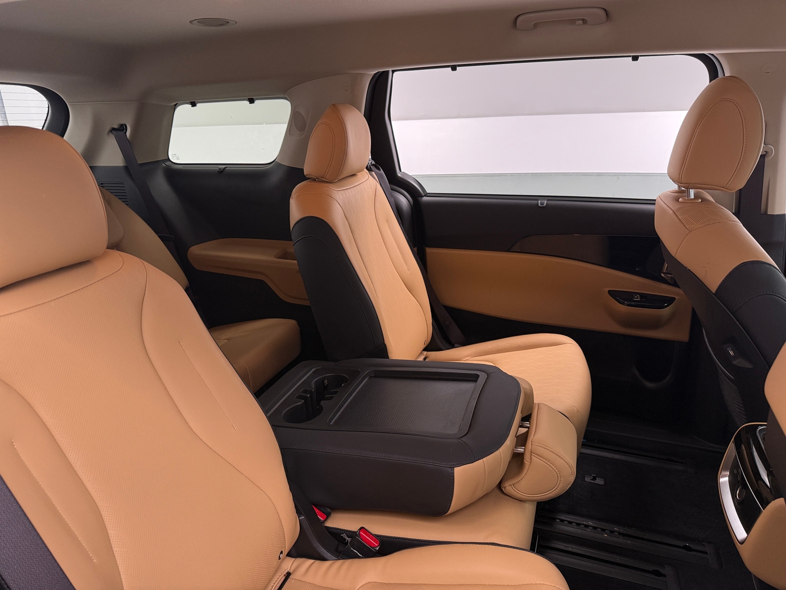Thumbnail: 2024 Kia Carnival - 5