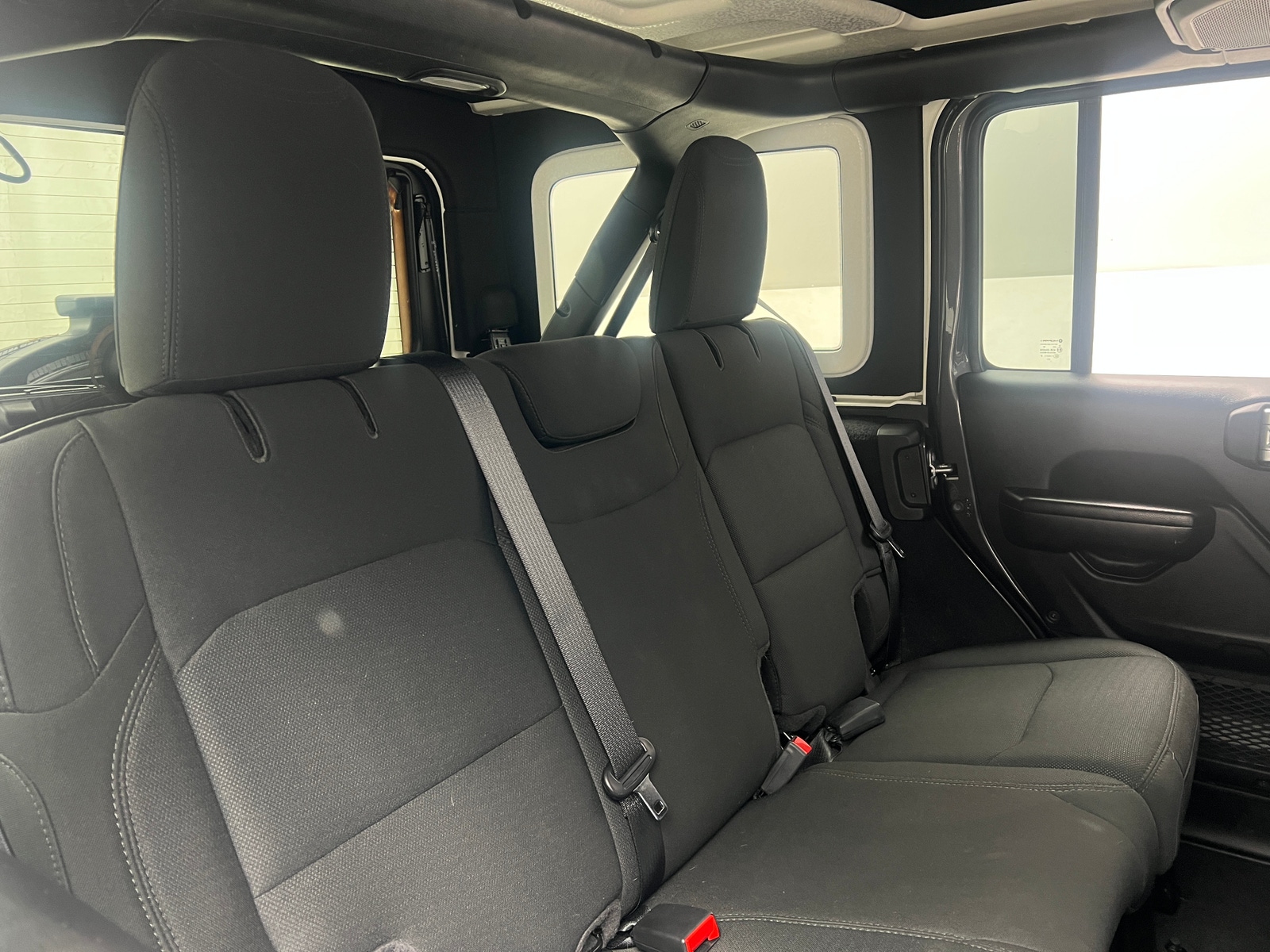 Thumbnail: 2021 Jeep Wrangler - 6