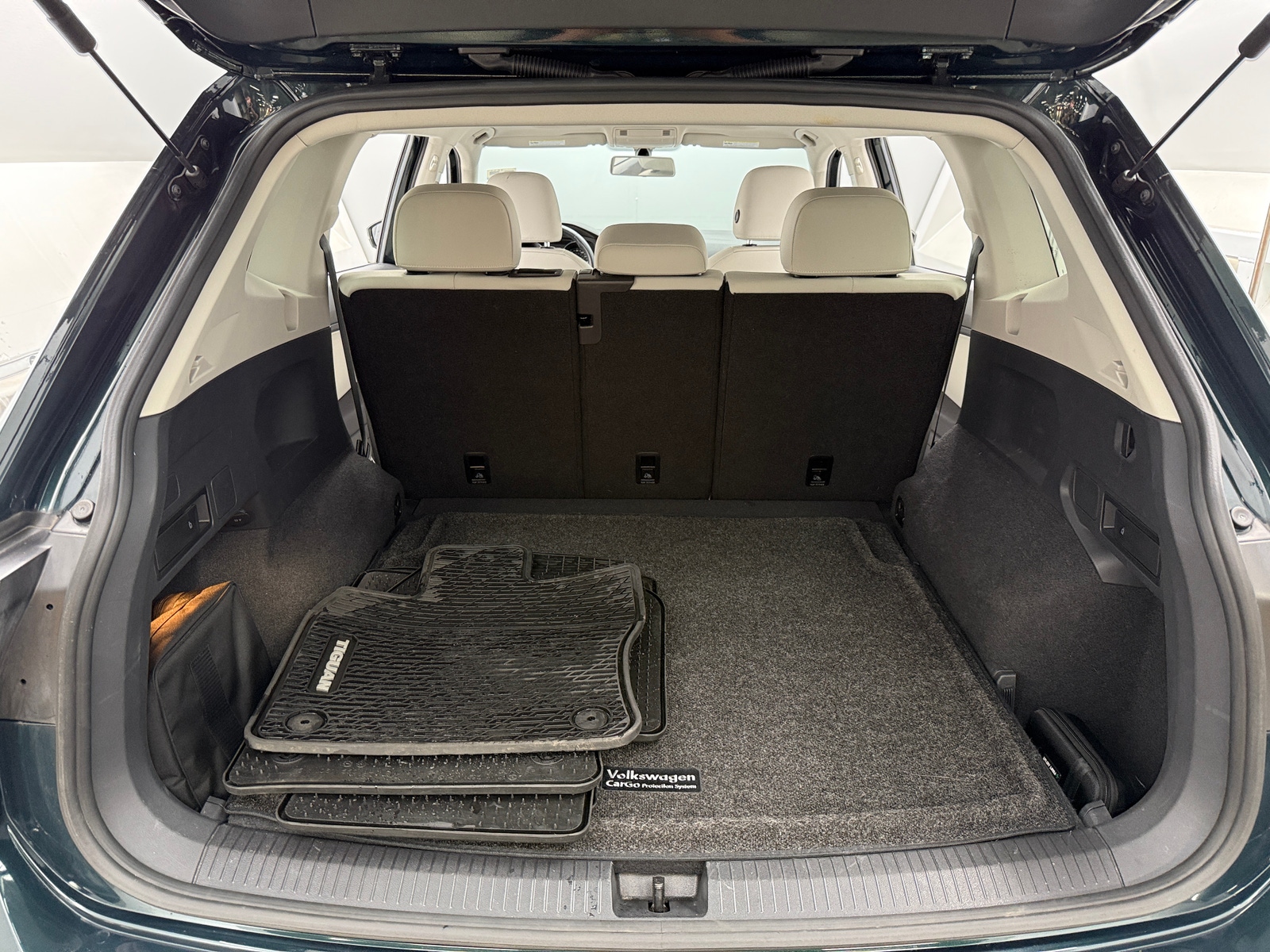 Thumbnail: 2019 Volkswagen Tiguan - 6