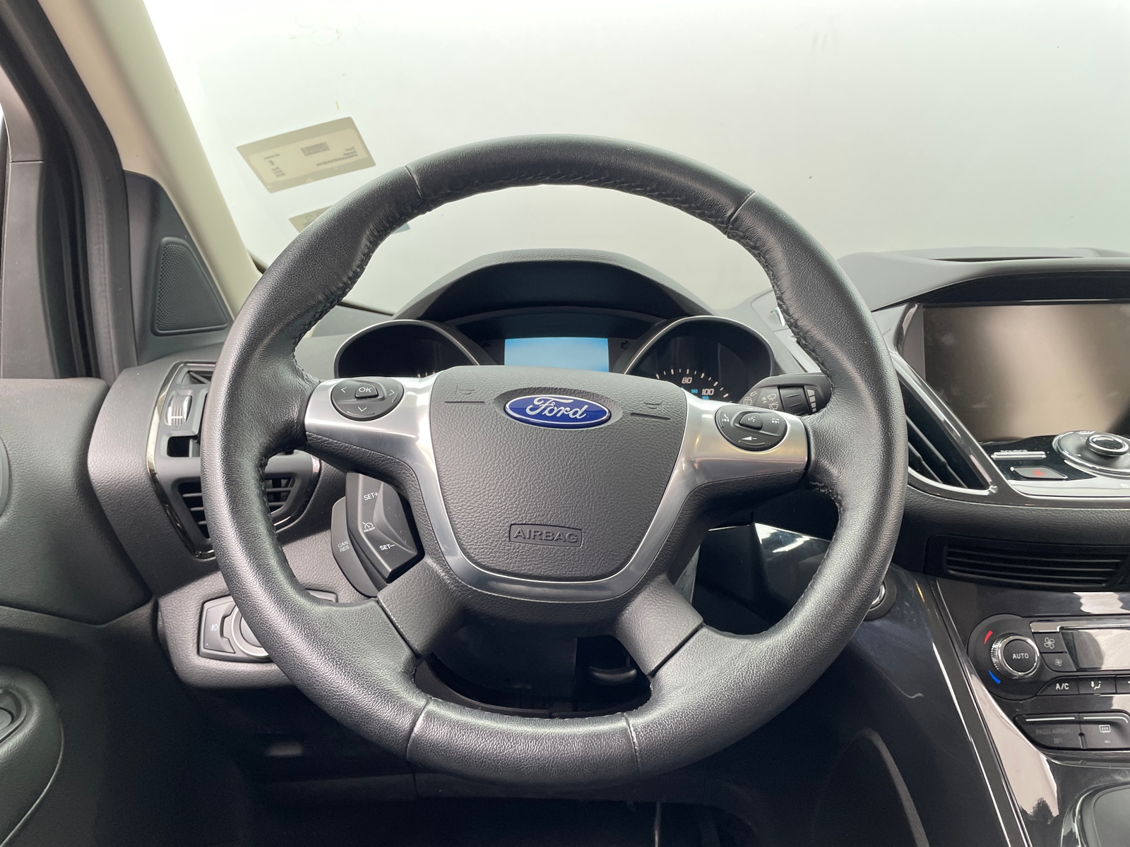 Thumbnail: 2015 Ford Escape - 4