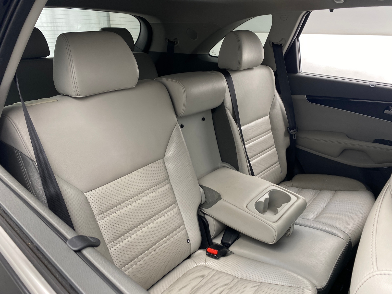 Thumbnail: 2016 Kia Sorento - 5