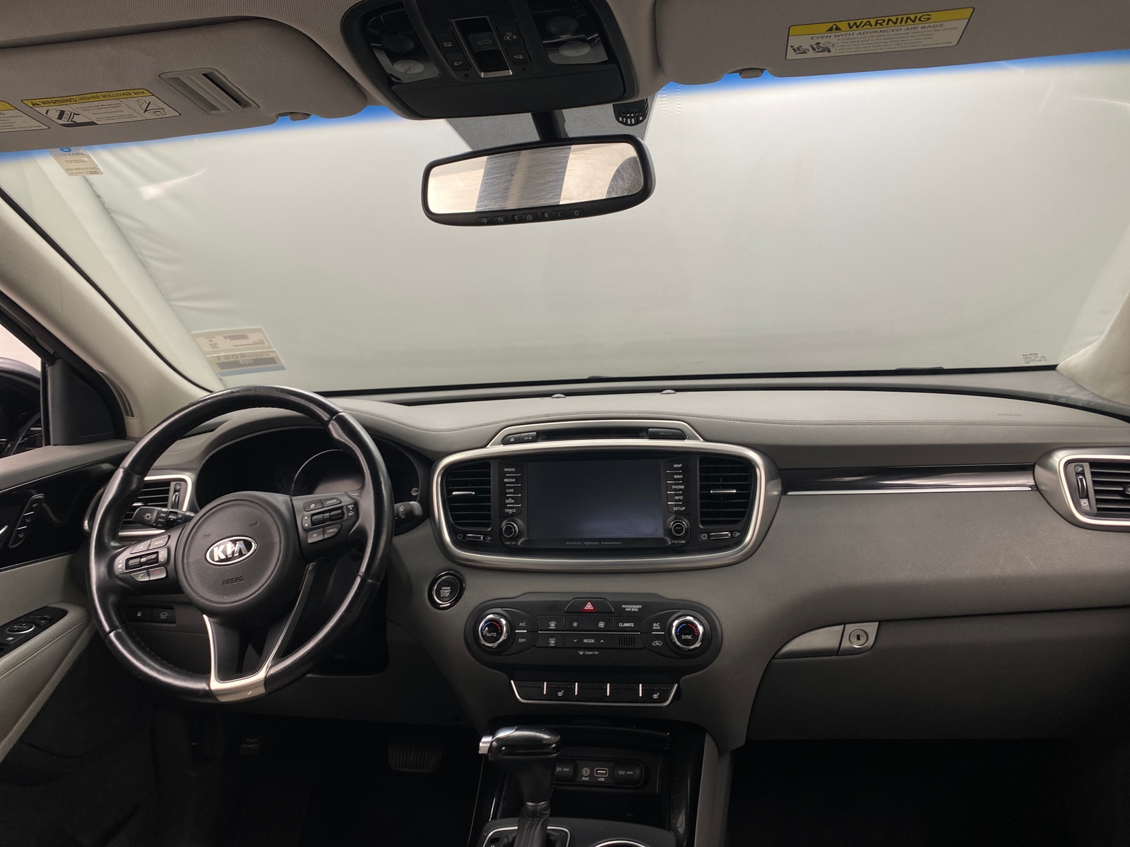 Thumbnail: 2016 Kia Sorento - 2