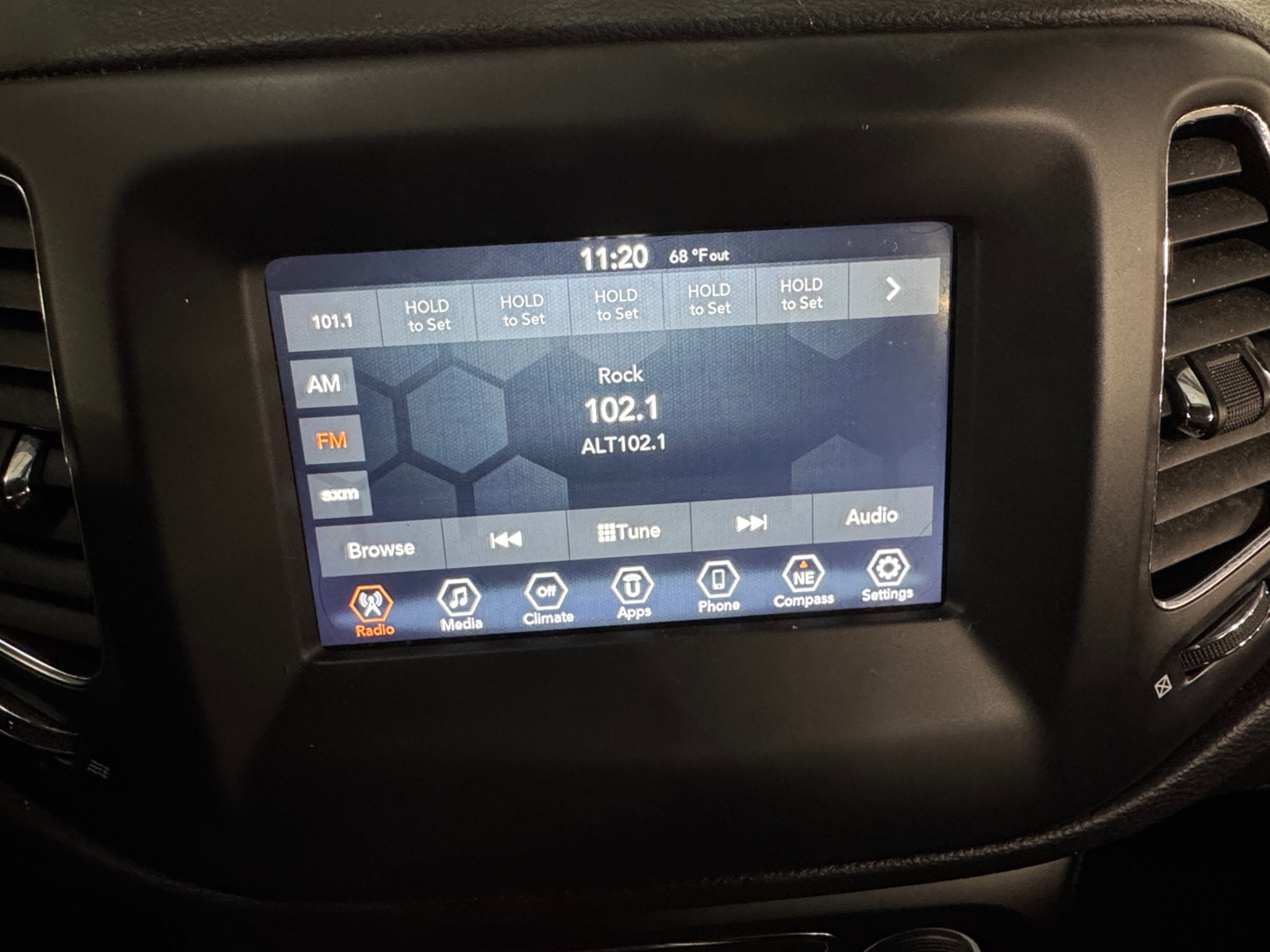 Thumbnail: 2021 Jeep Compass - 4