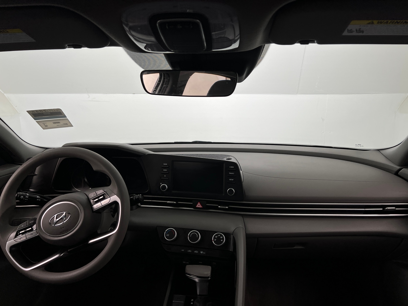Thumbnail: 2023 Hyundai Elantra - 3