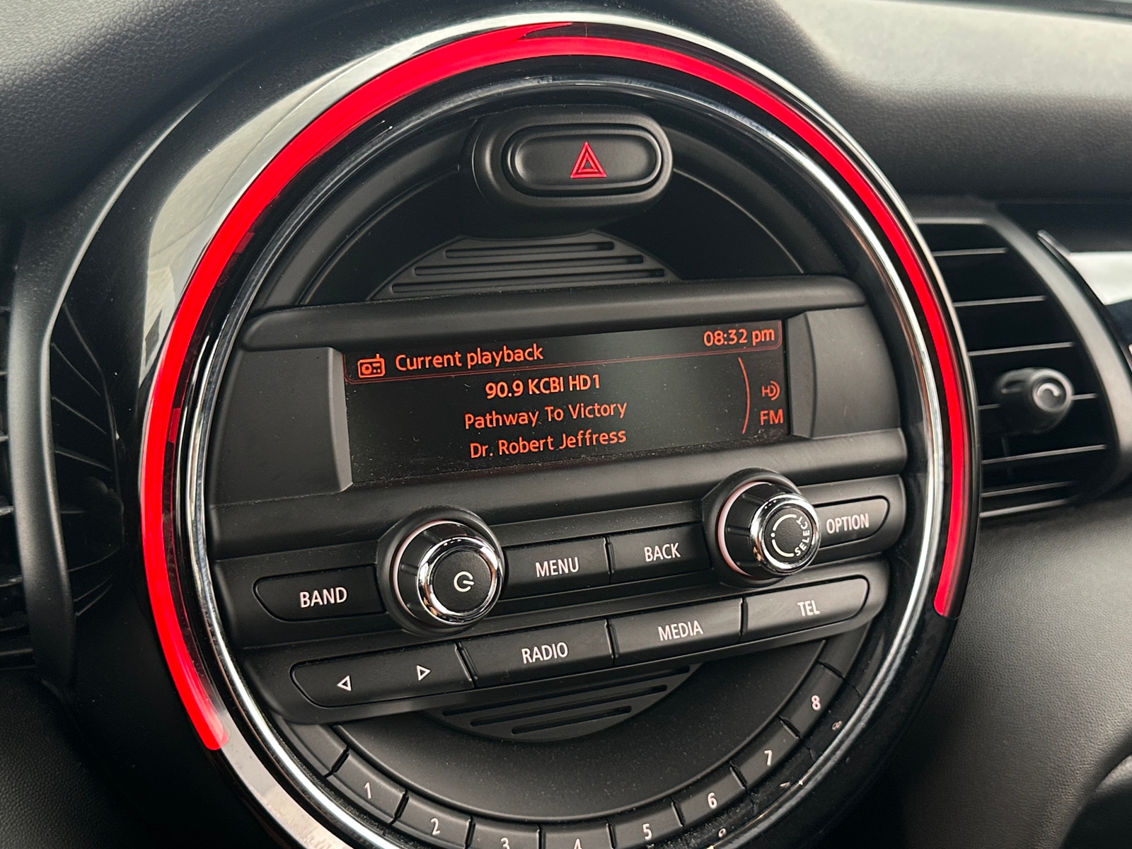 Thumbnail: 2016 MINI Cooper Hardtop - 4