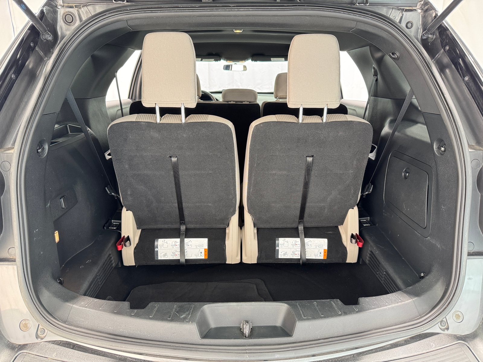 Thumbnail: 2019 Ford Explorer - 7