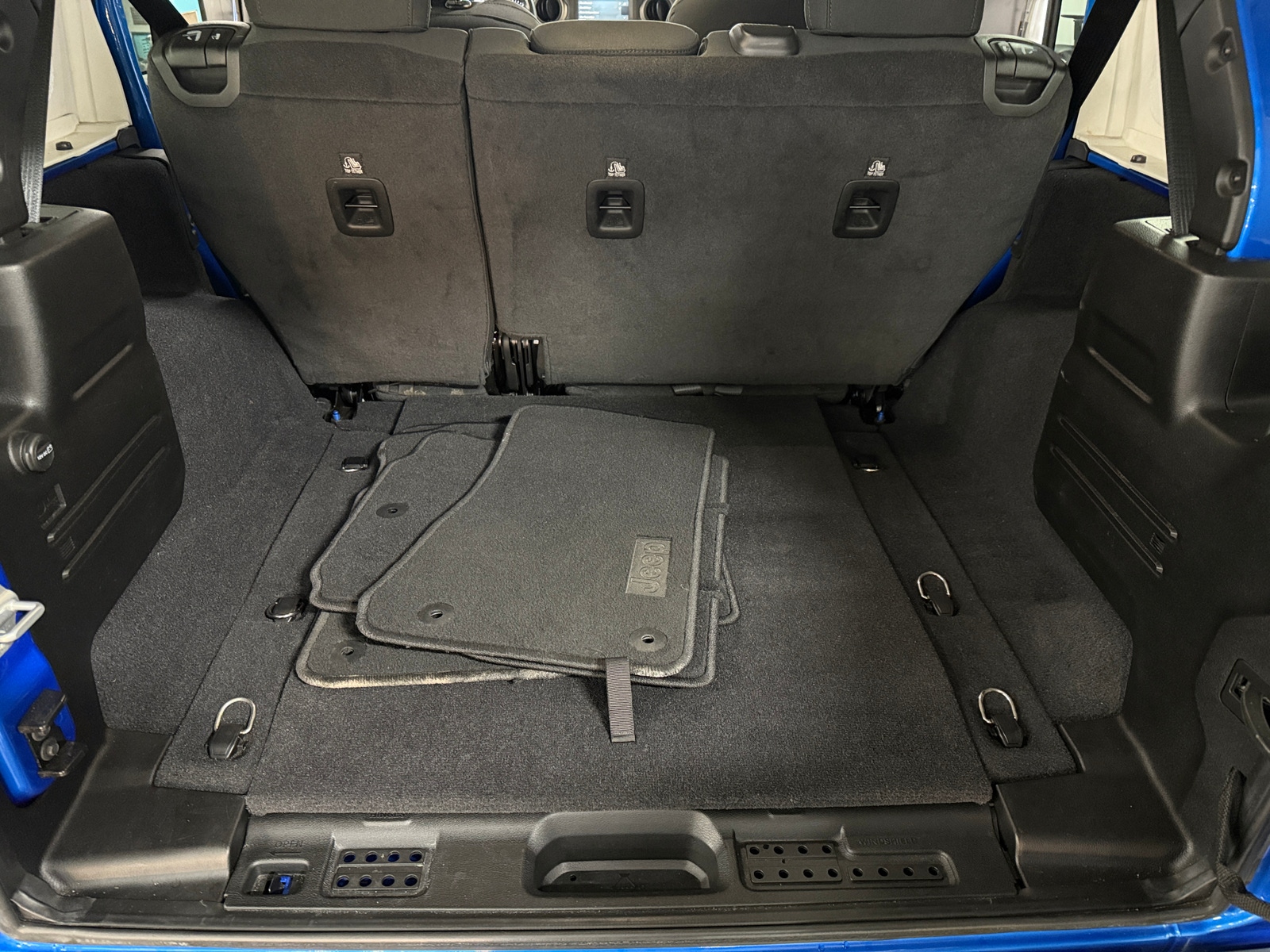 Thumbnail: 2021 Jeep Wrangler - 7